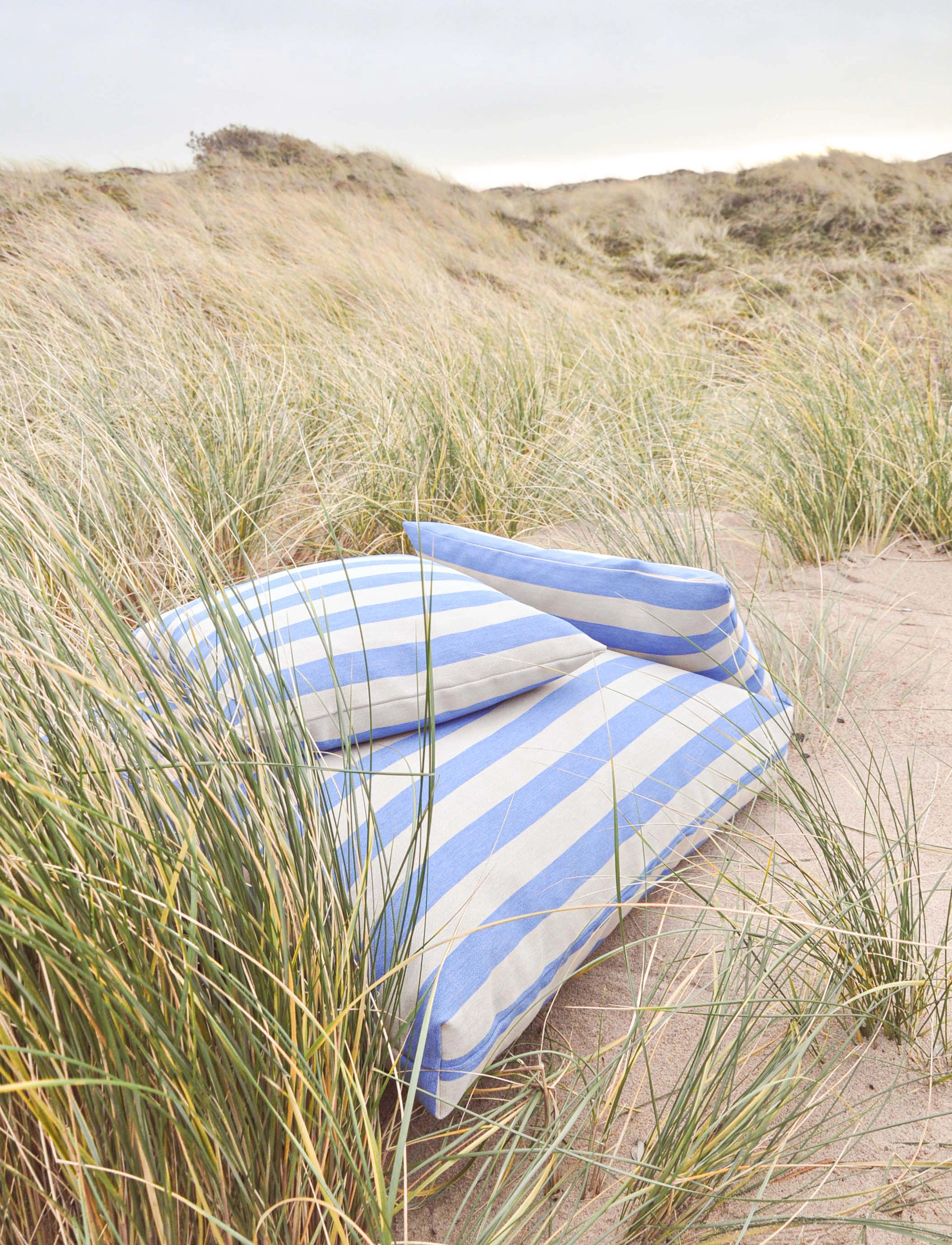 compliments Outdoor Stripe Cushion, 45X45 cm, Cushions & Blankets, Blau - Cushions, Homeware