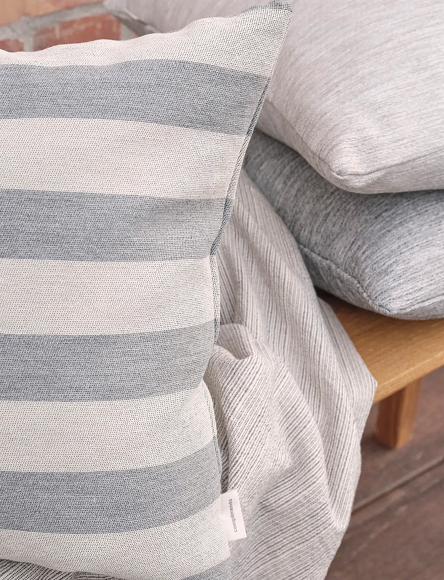 compliments - Outdoor Stripe Cushion - kissen - grey - 2