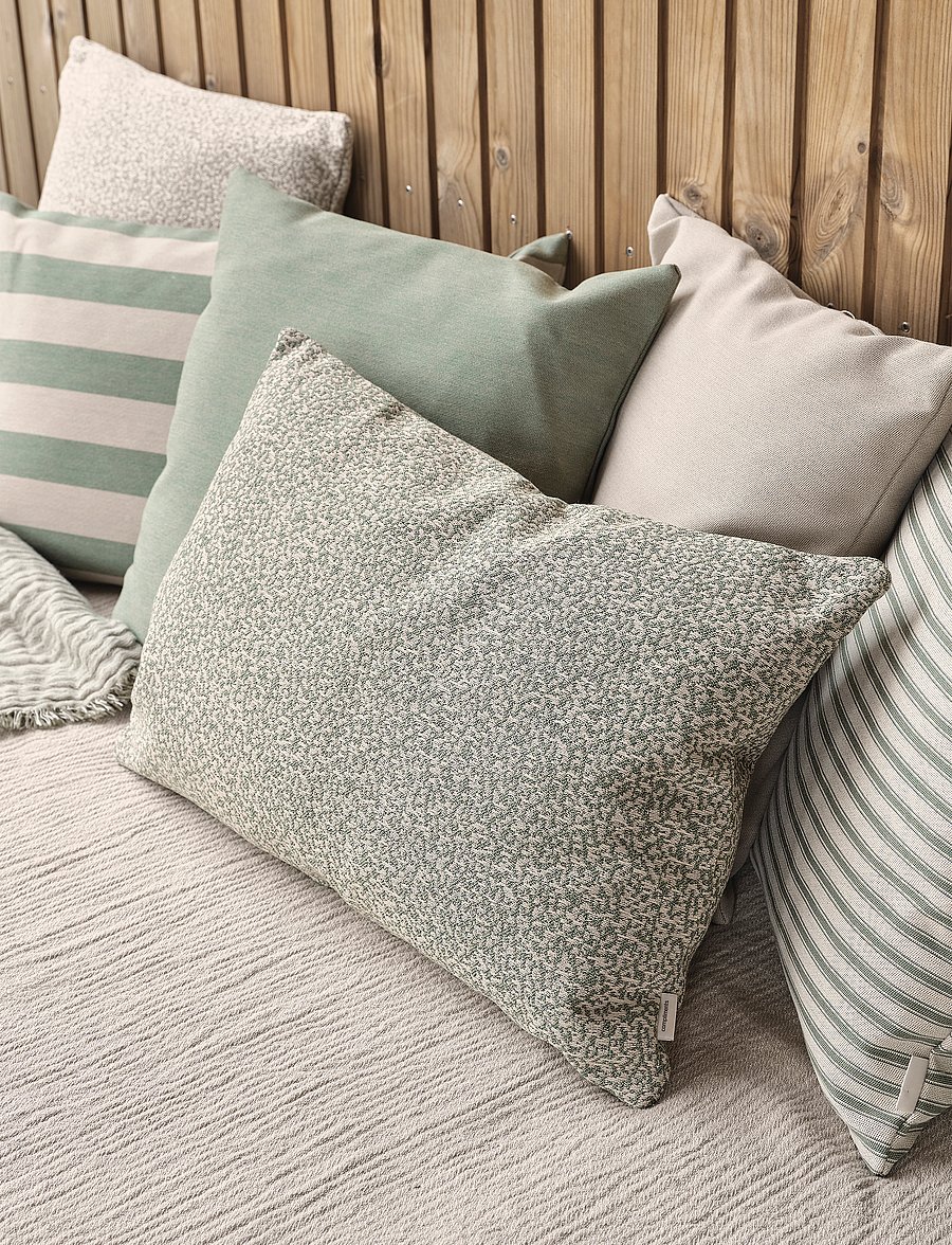 compliments - Outdoor Fine Stripe Cushion - padjad - green - 4