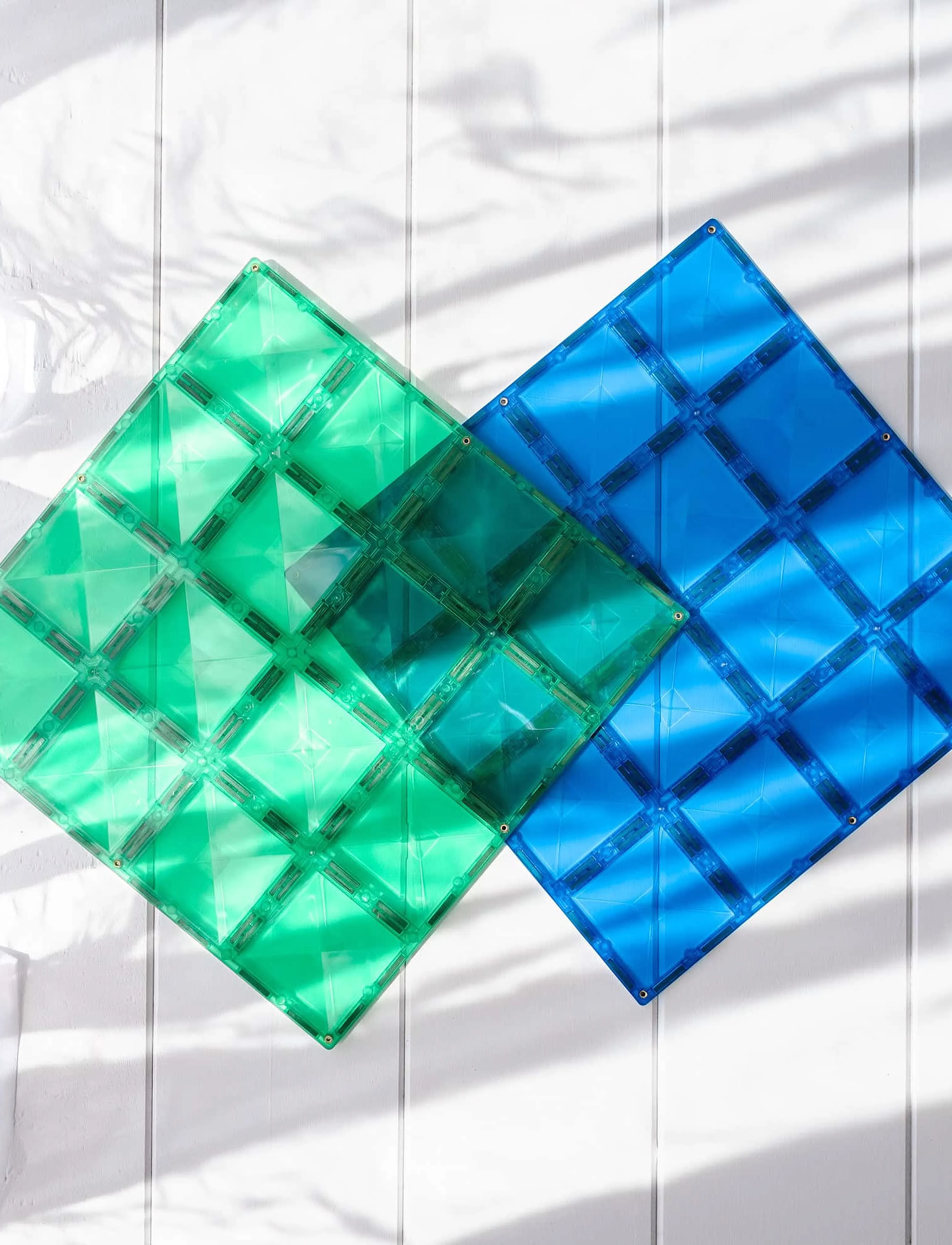 Connetix Rainbow Blue & Green Base Plate Pack 2 Pieces, One Size, Multi/patterned, Byggesæt Og -Klodser > Byggesæt, Børn