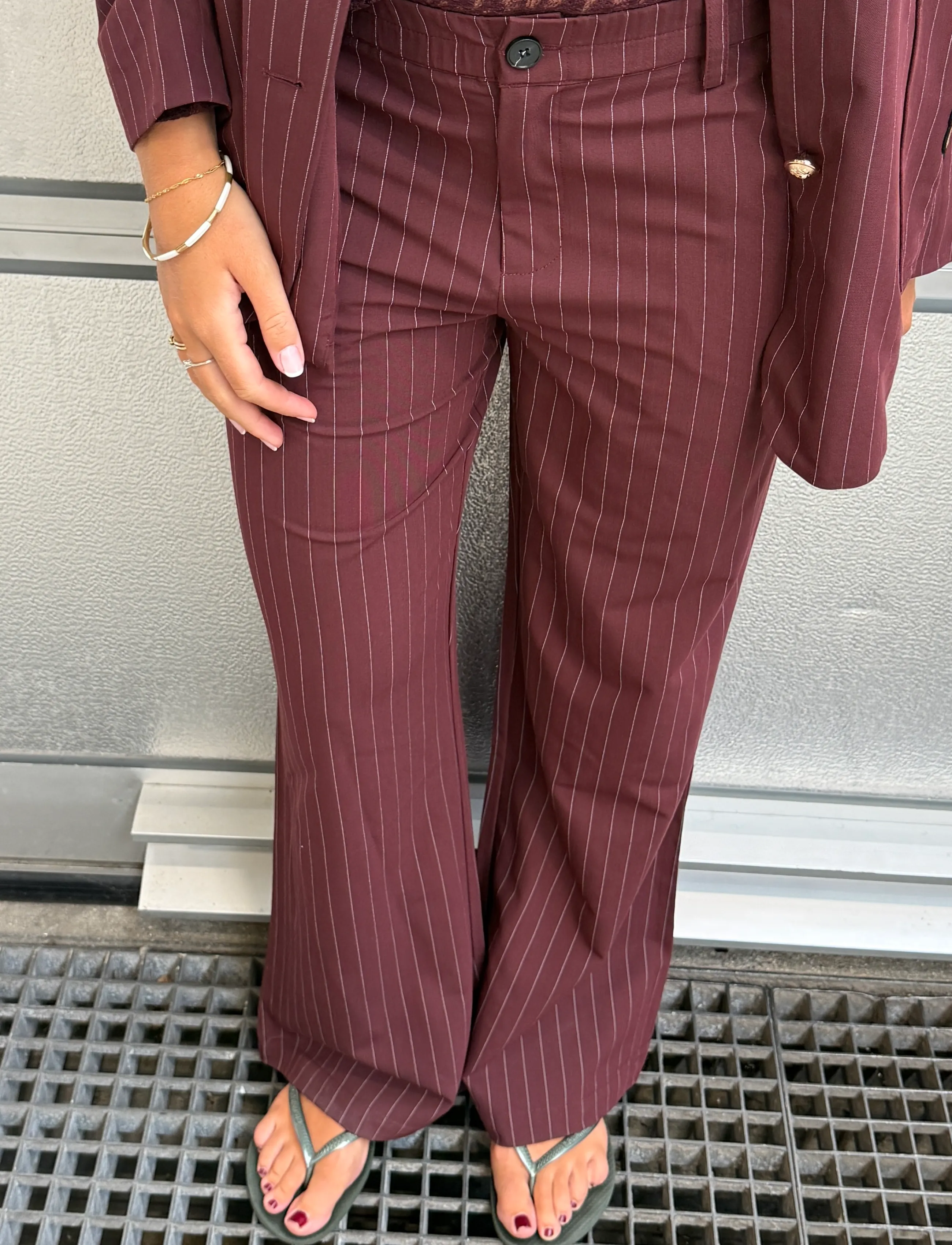 Continue - Roberta pinstripe - bordox stripe - 3