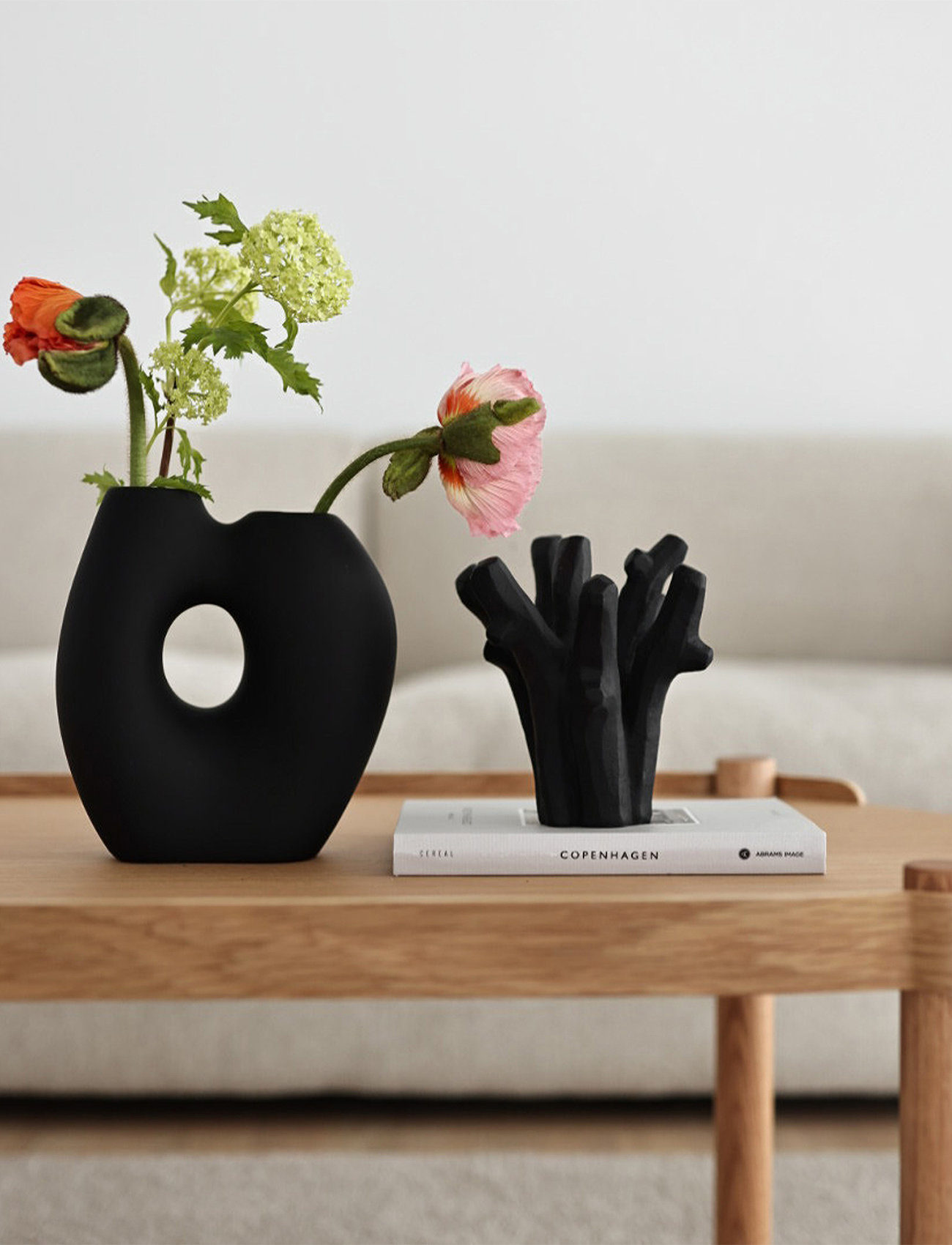 Cooee Design - Frodig Vase - store vaser - black - 1