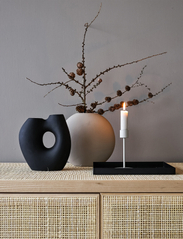 Cooee Design - Frodig Vase - big vases - black - 2