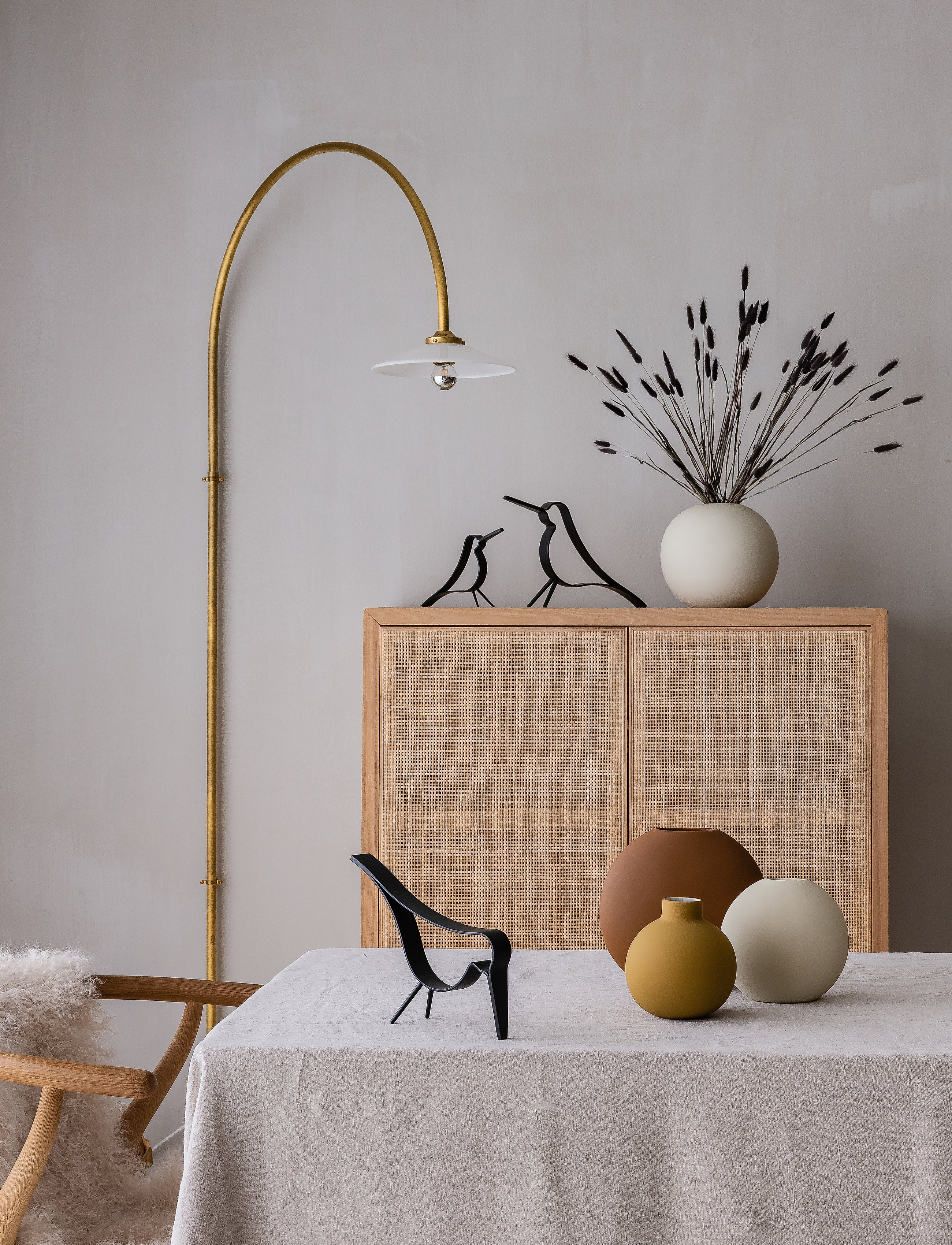 Cooee Design Woody Bird Stained Oak Medium, H:18 cm, Decorative Accessories-details, Schwarz - Wooden Figures, Homeware