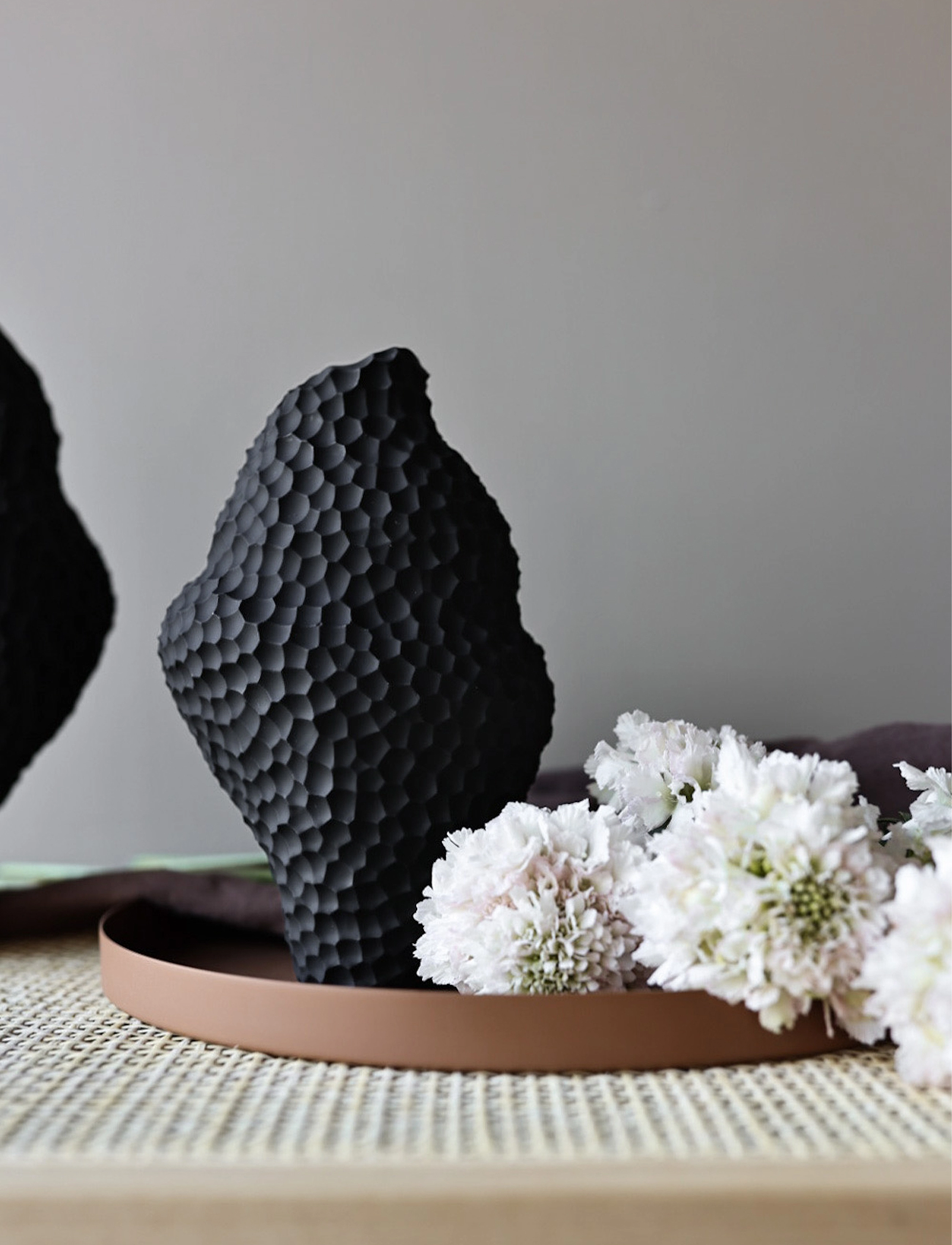 Cooee Design Isla 20Cm, H:20 cm, Decorative Accessories-details, Schwarz - Porcelain Figures & Sculptures, Homeware