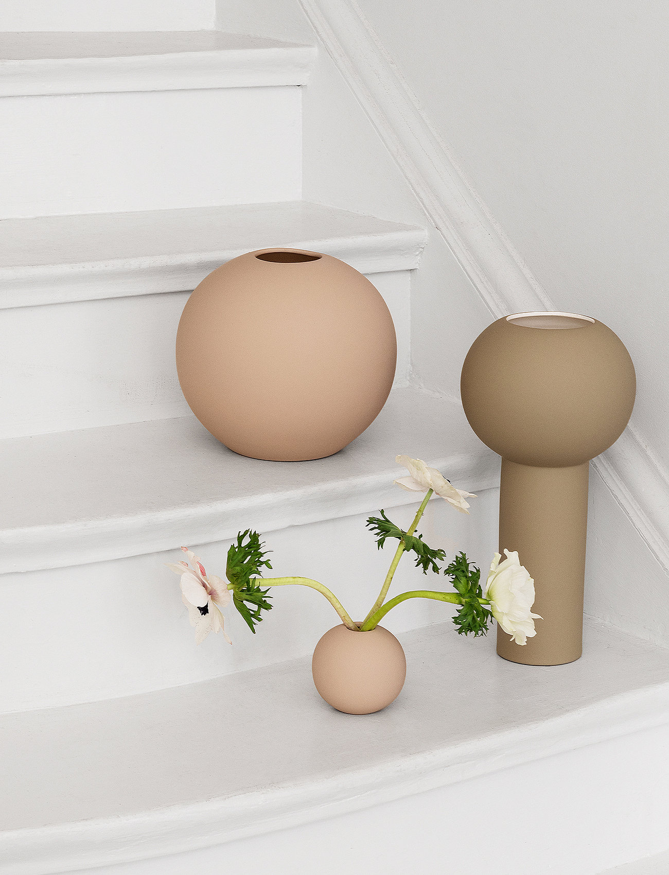 Cooee Design - Ball Vase 8cm - małe wazony - blush - 1