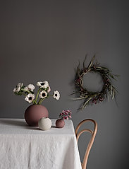 Cooee Design - Ball Vase 8cm - små vaser - cinder rose - 1
