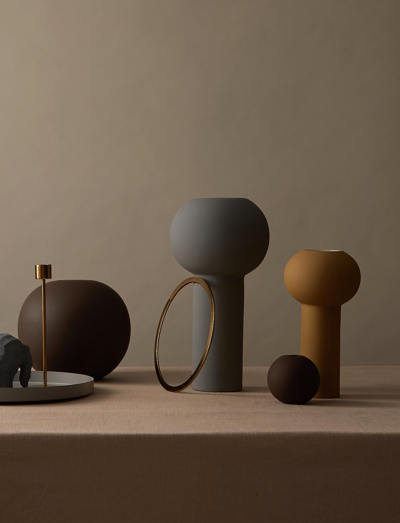 Cooee Design - Ball Vase 8cm - maljakot - coffee - 1