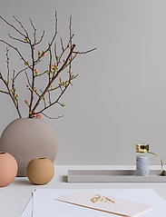 Cooee Design - Ball Vase 8cm - små vaser - peanut - 2