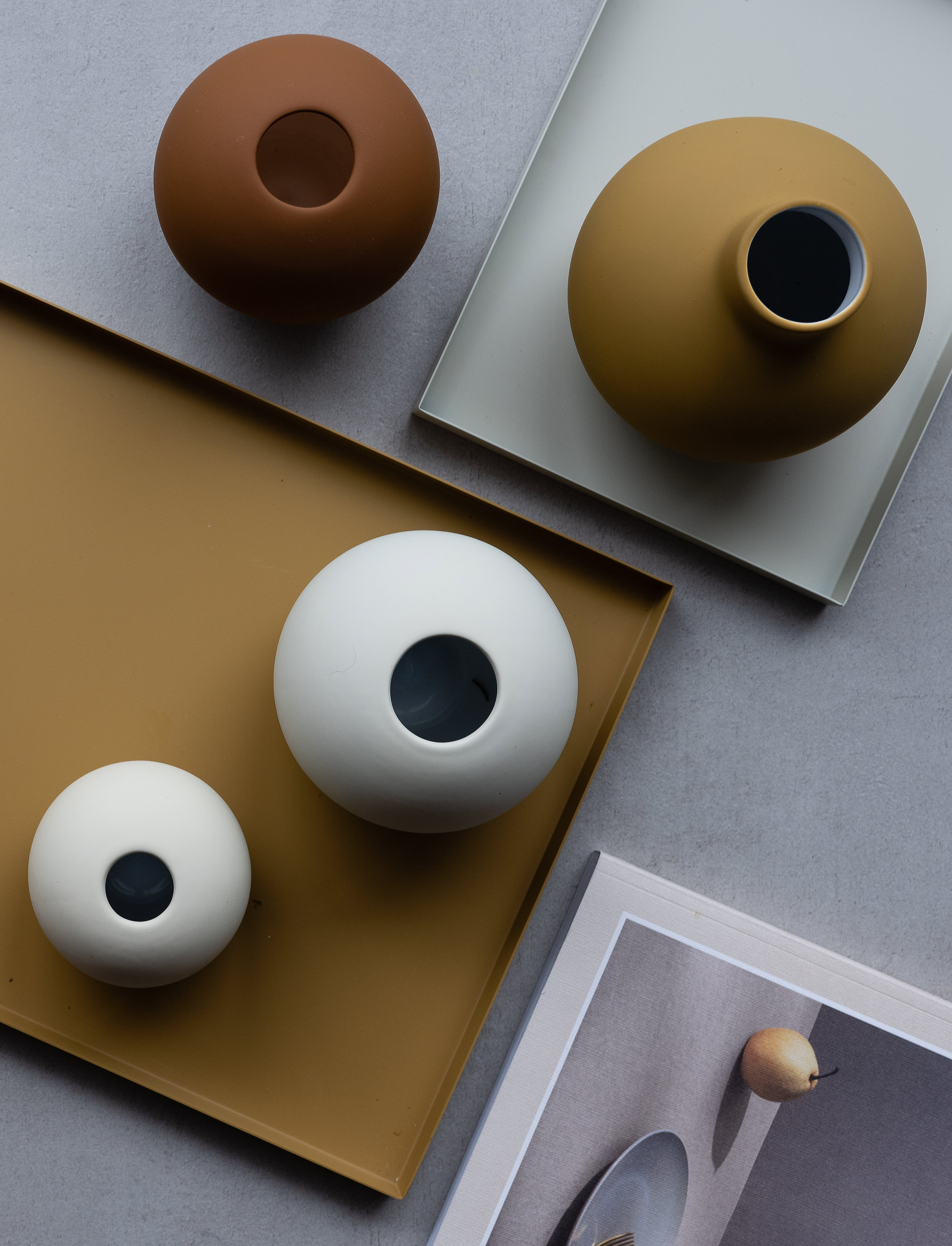 Cooee Design - Ball Vase - køb efter pris - coconut - 2