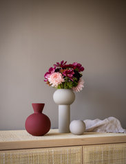 Cooee Design - Pillar Vase 24cm - store vaser - sand - 3