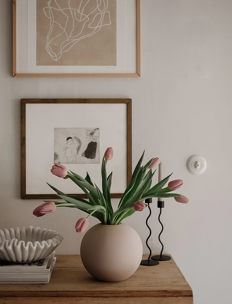 Cooee Design - Curved Candleholder - kerzenständer - black - 1