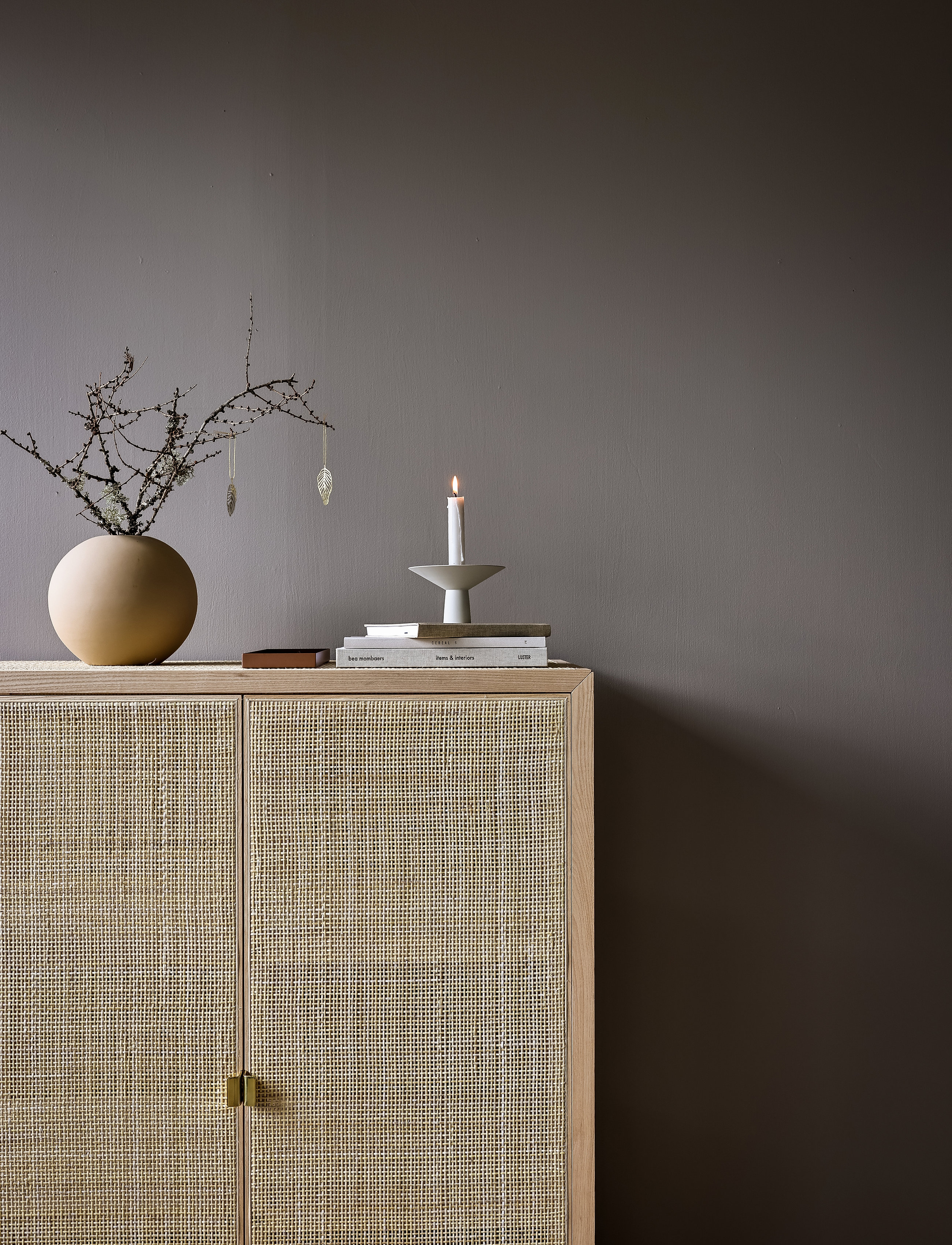 Cooee Design Uma Candle - Konfirmation - SAND / beige