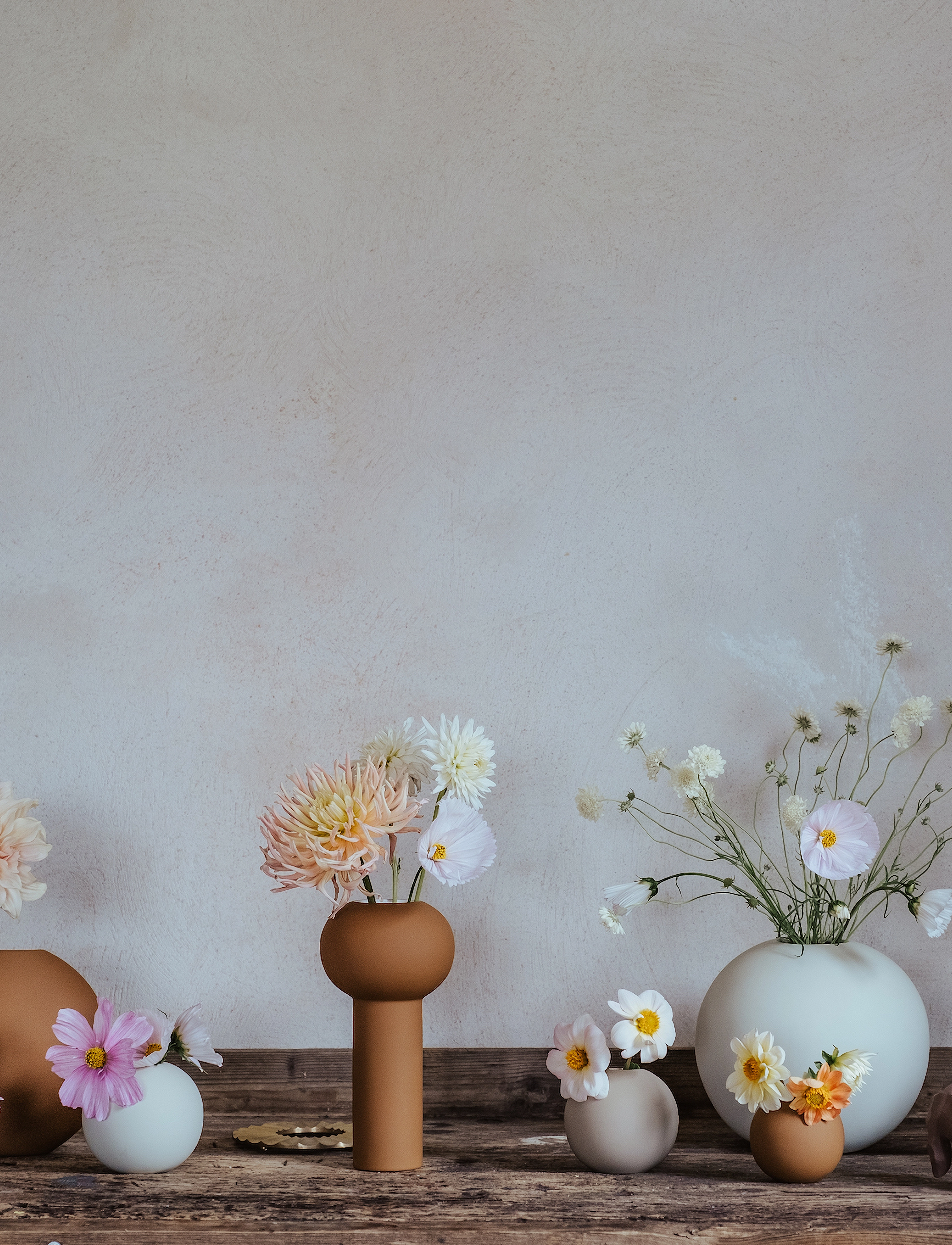 Cooee Design Sculpture Benedict & Amal Earth, One Size, Decorative Accessories-details, Braun - Porcelain Figures Sculptures, Homeware
