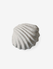 Cooee Design - Sculpture The Clam Shell Coal - skulpturer & porcelænsfigurer - limestone - 0