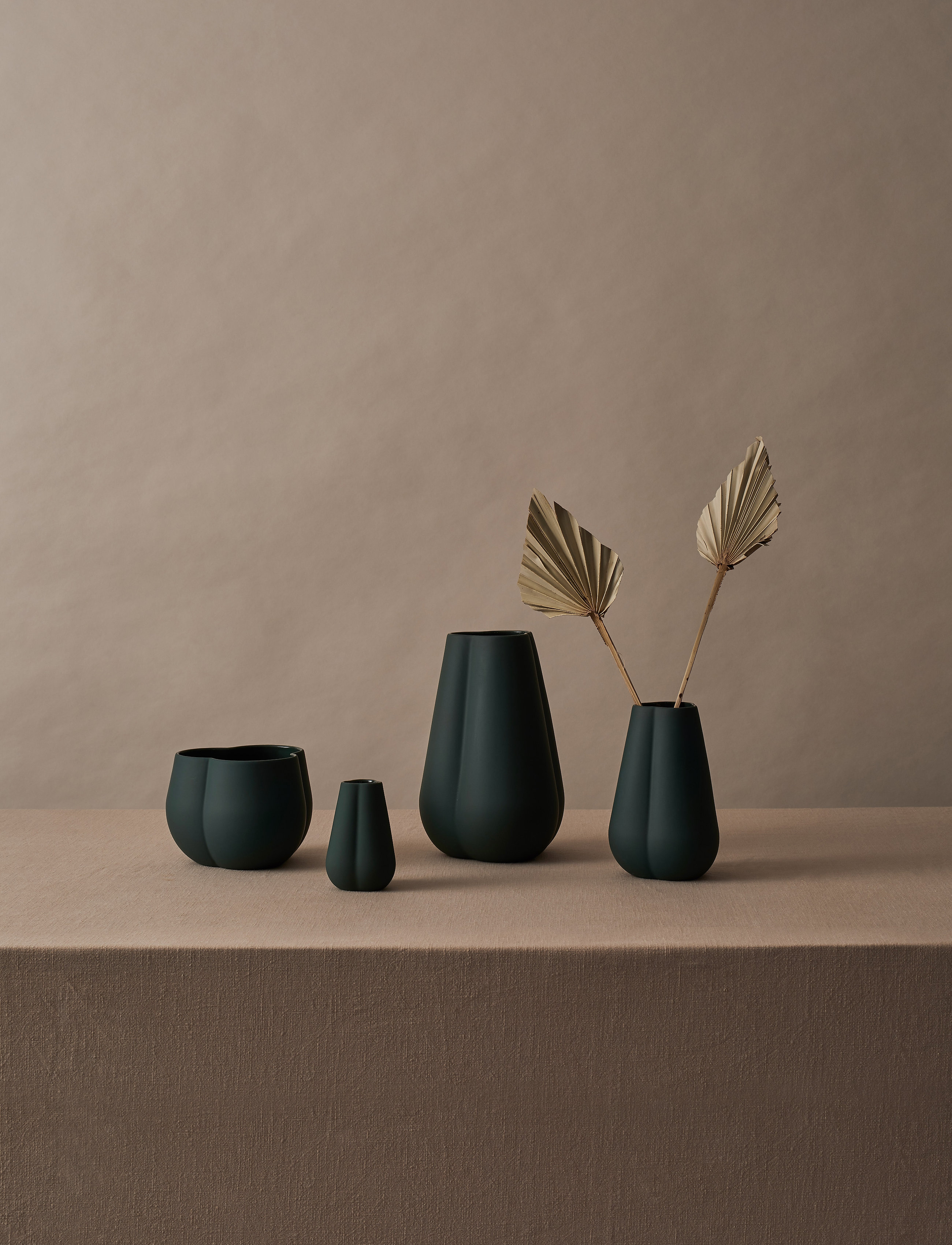Cooee Design Clover, H18 cm, Vases, Grün - Big Homeware