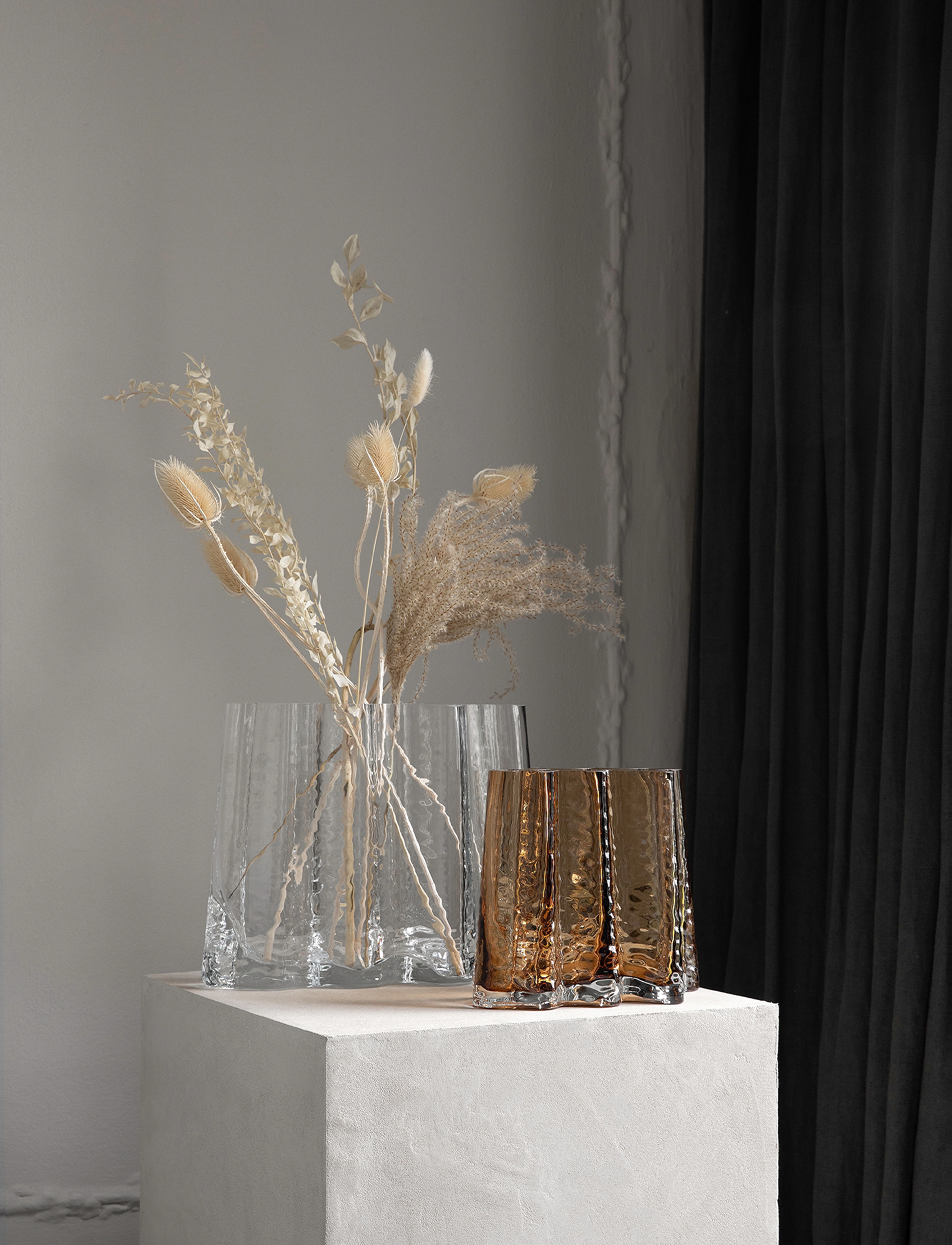 Cooee Design Gry Wide Vase, H19 cm, Vases, Braun - Big Homeware