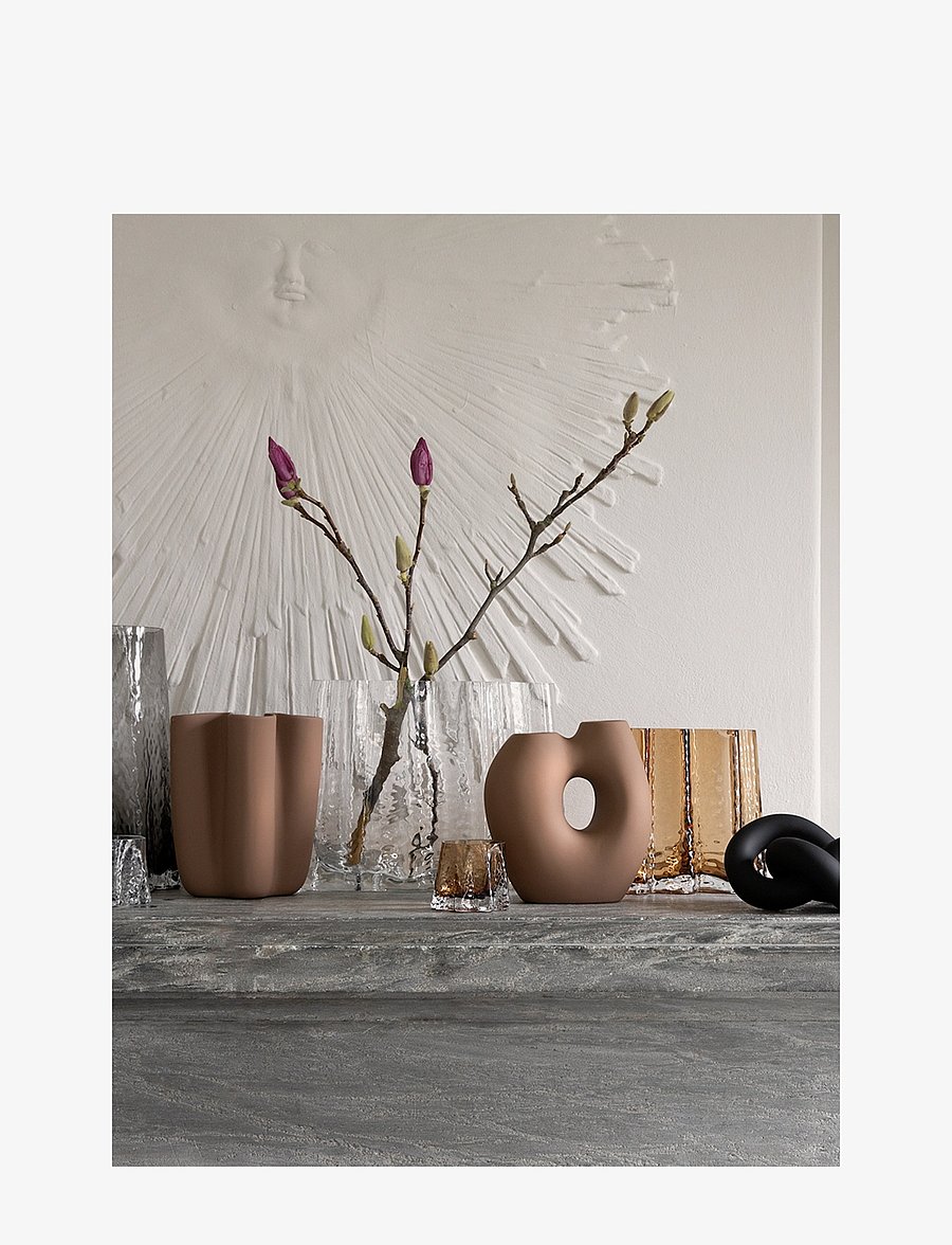 Cooee Design - Gry Wide Vase - sünnipäevakingitused - cognac - 2