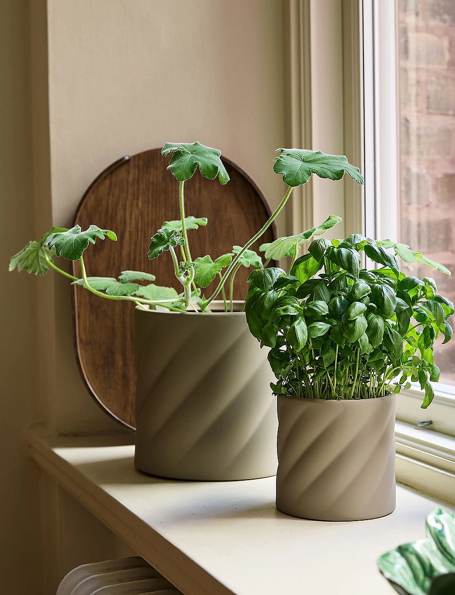 Cooee Design - Twist Flowerpot Medium Sand - blumentöpfe - sand - 2