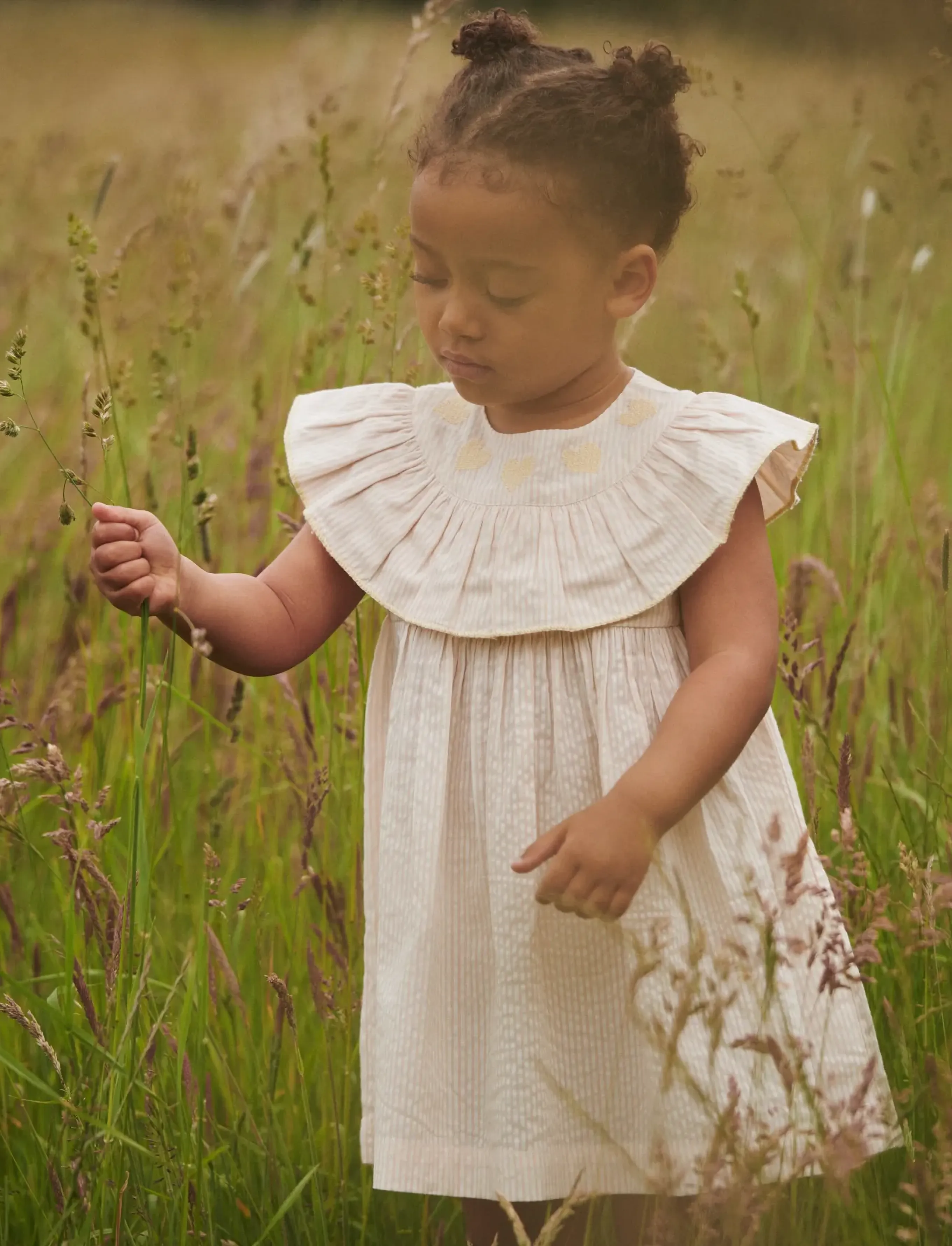 Copenhagen Colors - SEERSUCKER DRESS W. HEART - robes pour bébés à manches courtes - dusty rose w cream stripe w yellow - 4