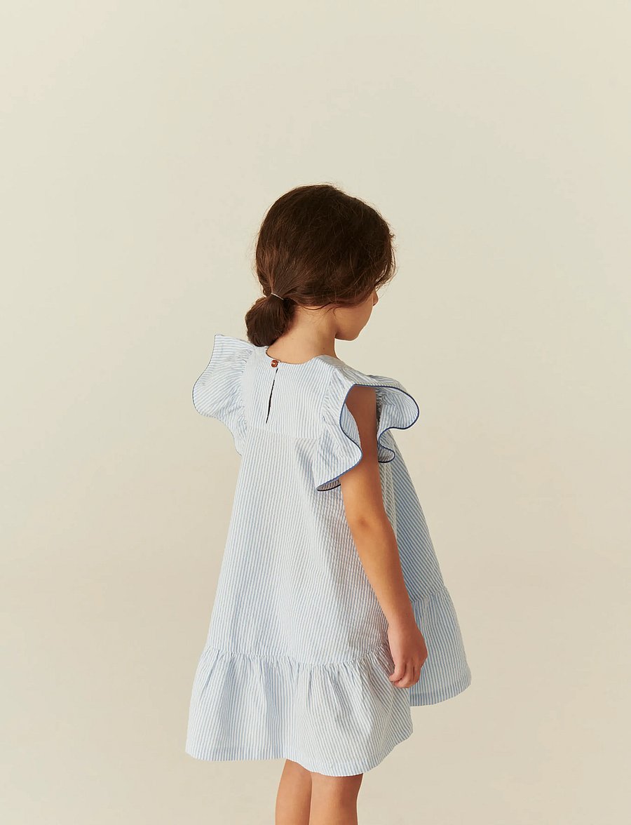 Copenhagen Colors - SEERSUCKER DRESS W. FRILL SLEEVES - robes décontractées à manches courtes - sky blue w cream stripe w ocean blue - 3