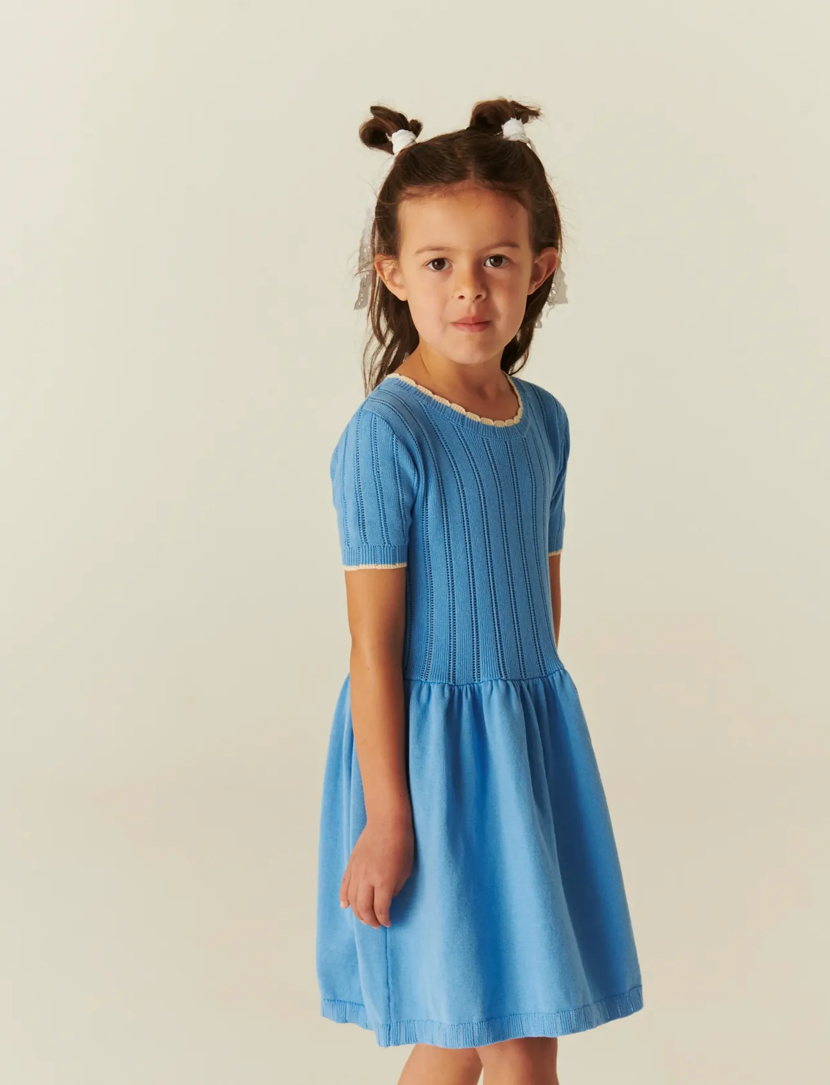 Copenhagen Colors - KNITTED POINTELLE DRESS - baby-kjoler med korte ermer - sky blue comb - 5