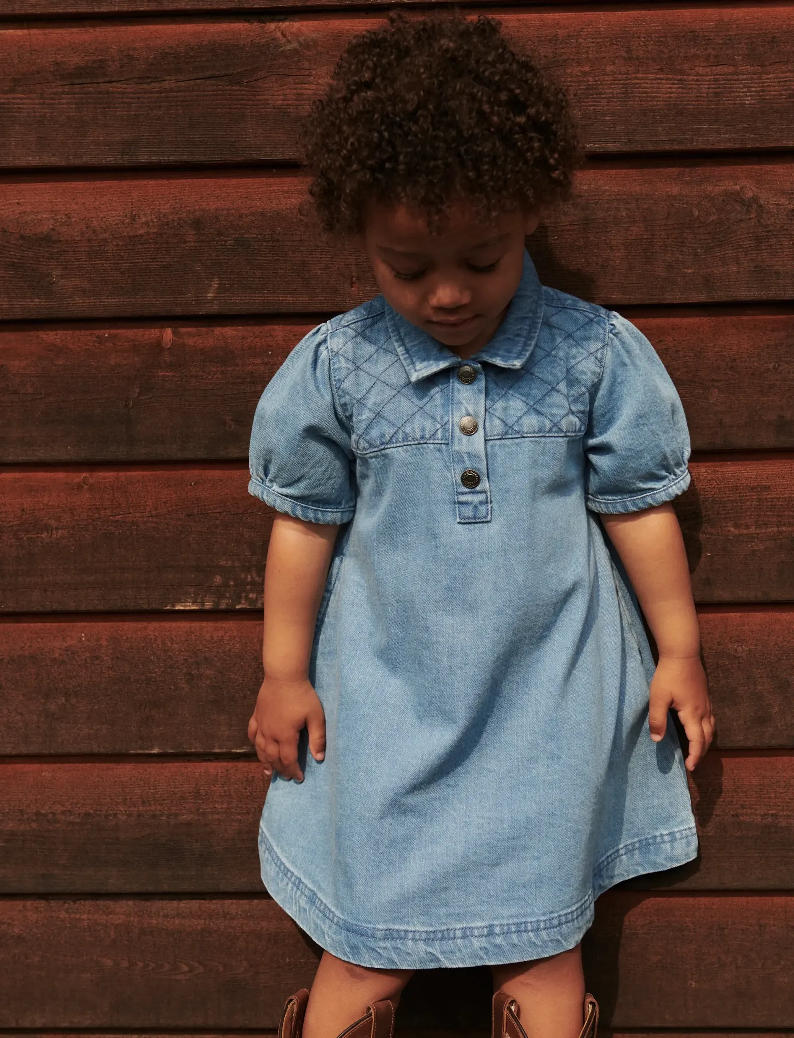 Copenhagen Colors ORGANIC QUILTED DENIM DRESS - Kleider - LT. WASHED BLUE QUILT / blue