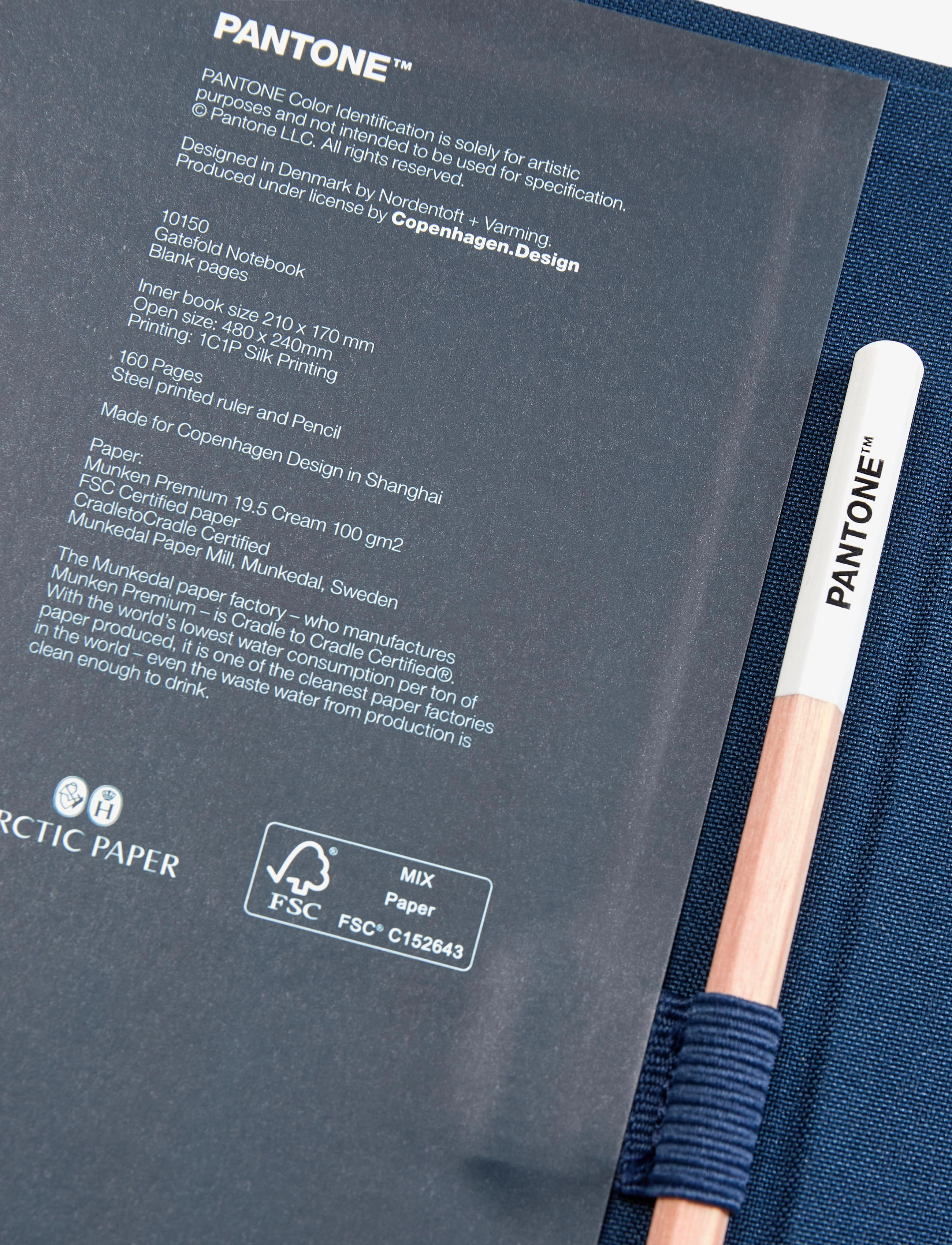 PANTONE - PANTONE NEW NOTEBOOK WITH PENCIL. / LINED - kalendere & notesbøger - dark blue 19-4122 - 2
