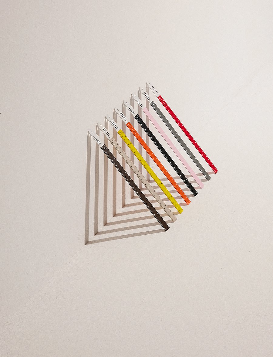 PANTONE - PANTONE RULER - lauatarvikud - black 419 - 0