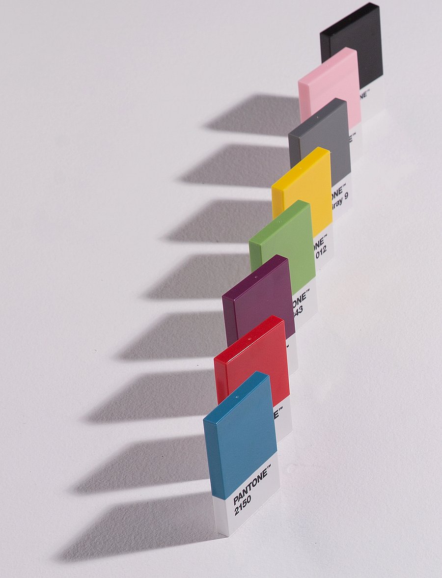 PANTONE - PANTONE CREDITCARD HOLDER IN MATTE AND GIFTBOX - kartenetuis - aubergine 229 - 4