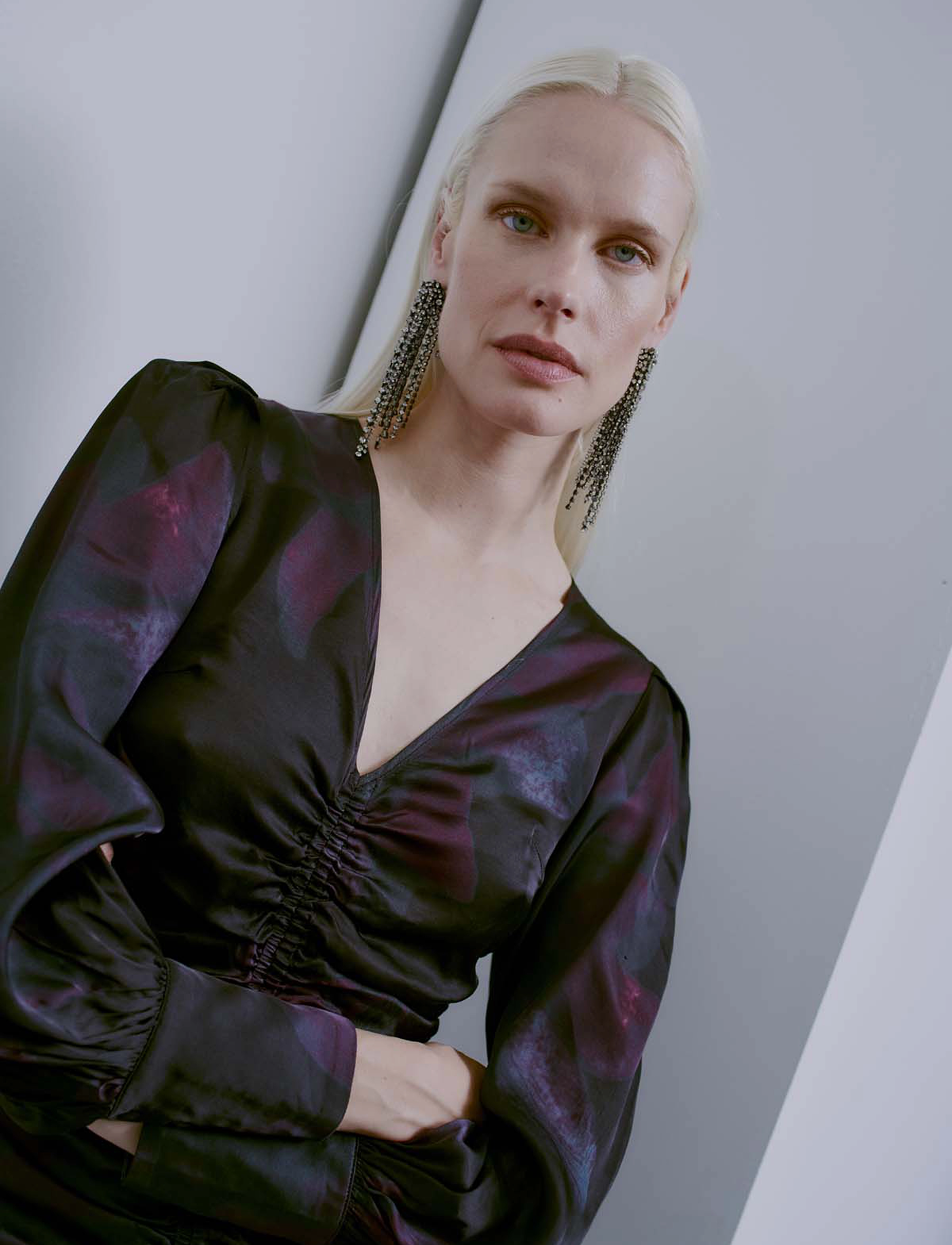 Copenhagen Muse - CMMERRYSHINE-DRESS - festtøj til outletpriser - black w. purple potion - 4