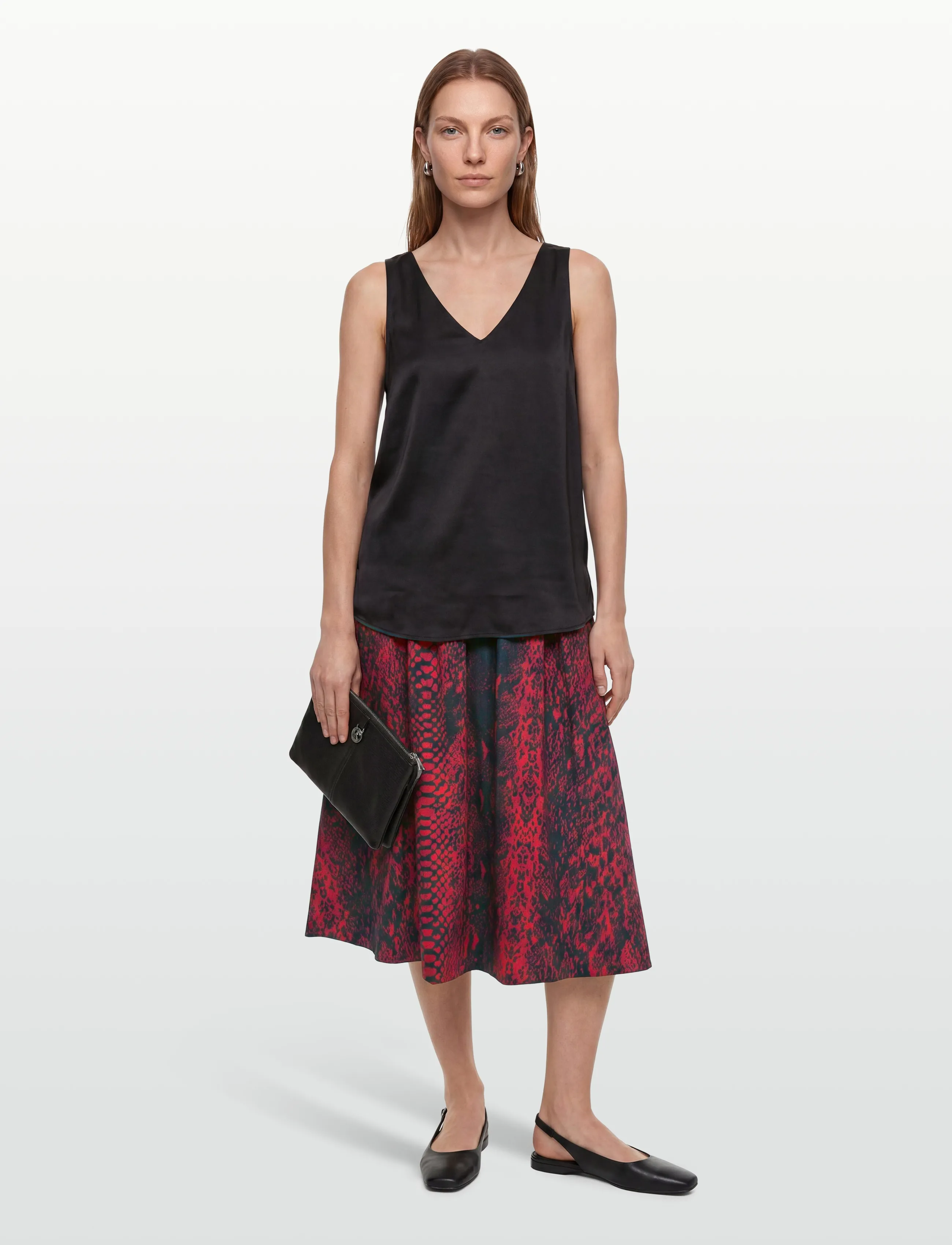 Copenhagen Muse - CMSHIRLEY-SKIRT is a balloon skirt in an premium material with elasticated back, - midi-röcke - red pear w. black - 0
