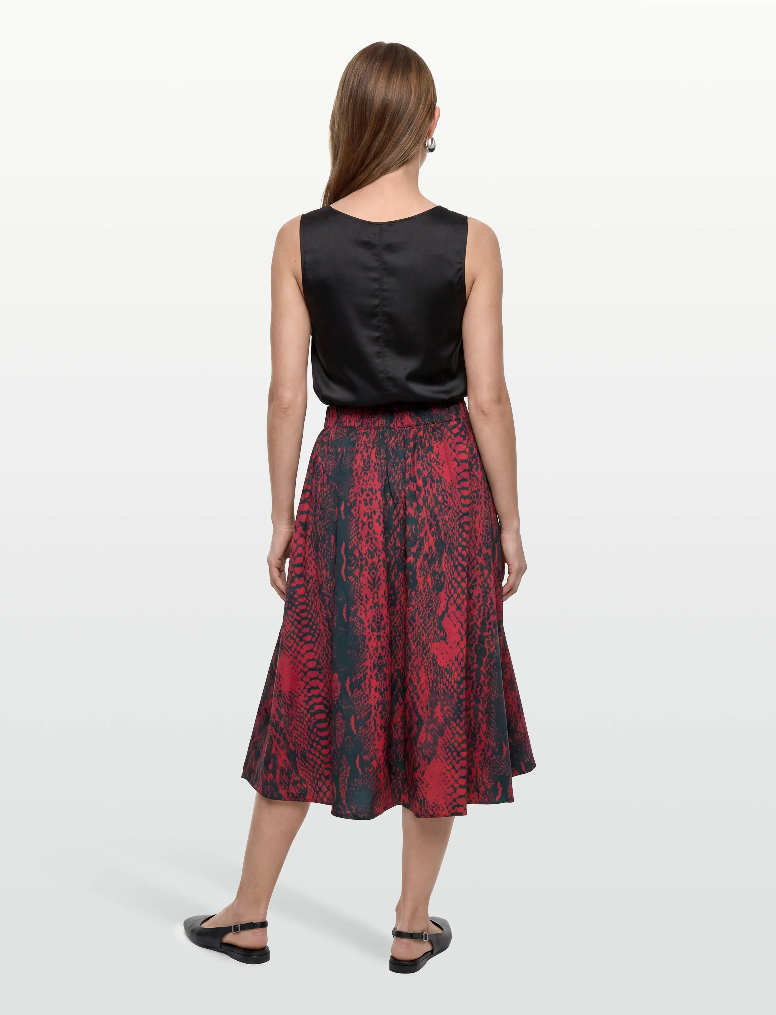 Copenhagen Muse - CMSHIRLEY-SKIRT is a balloon skirt in an premium material with elasticated back, - midi-röcke - red pear w. black - 4
