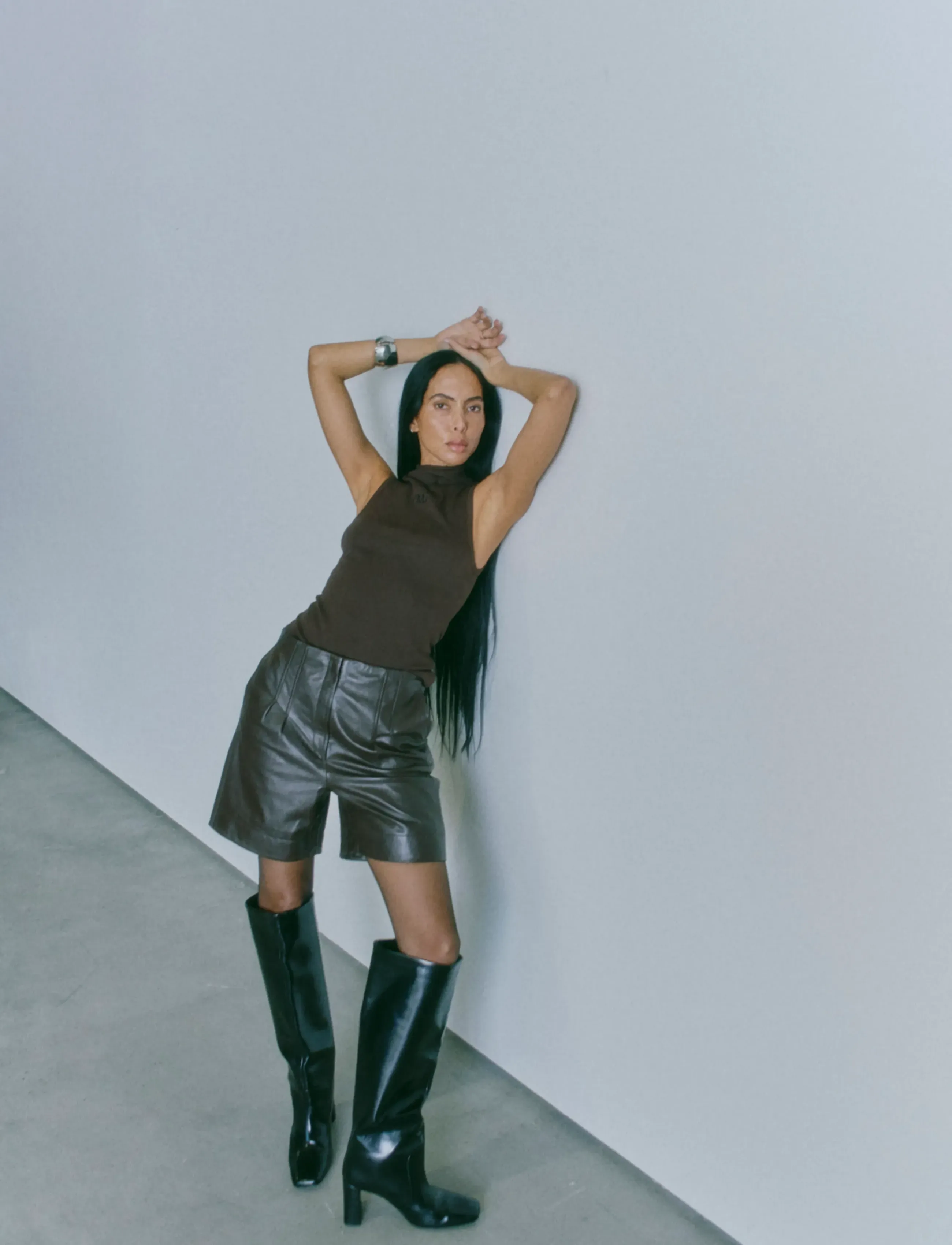 Copenhagen Muse - CMSIV-TOP is a tight-fitting top in a thick and stretchy material with a ribbed - Ärmellose tops - molÉ - 3