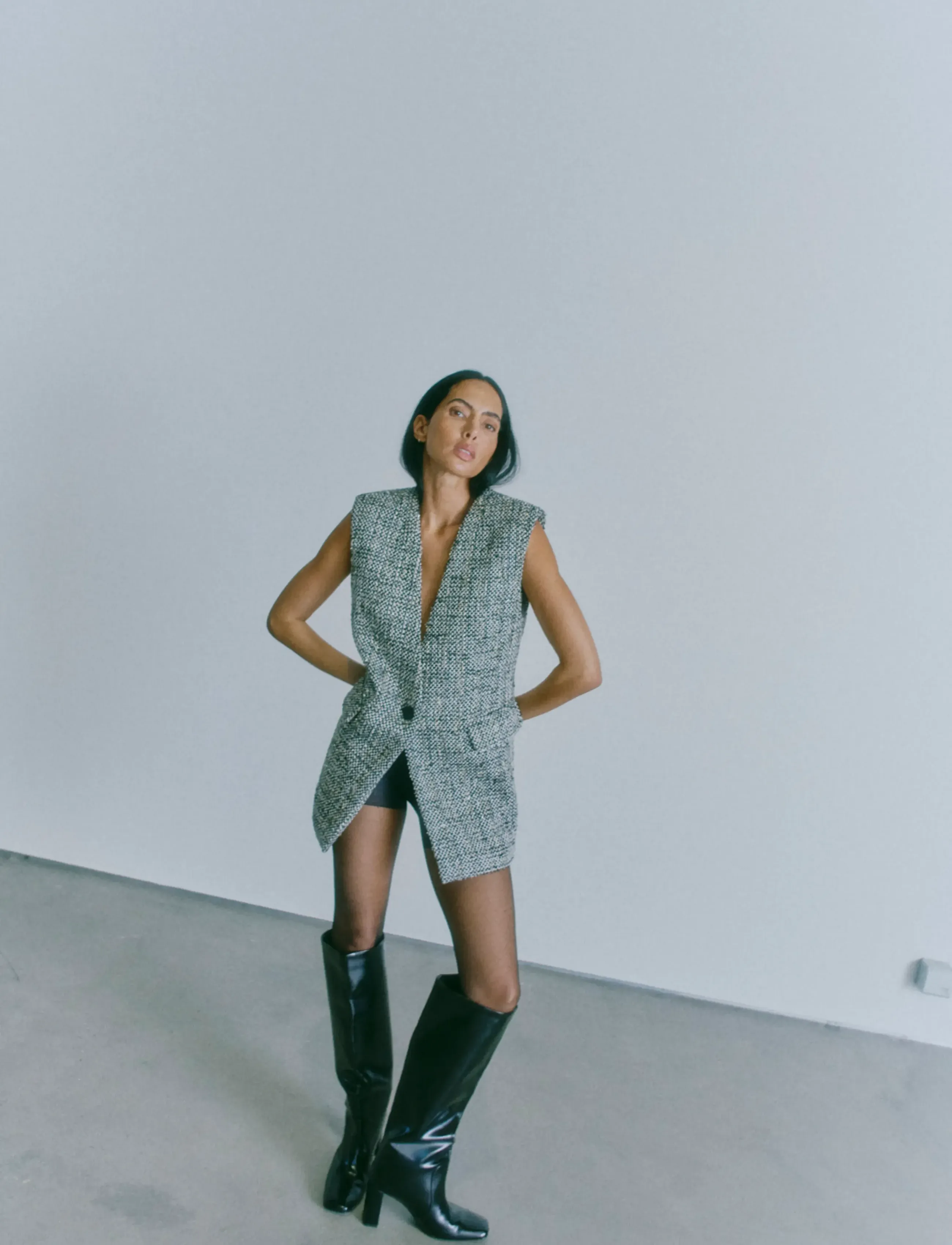 Copenhagen Muse - CMRUBI-WAISTCOAT - jet stream w. black - 3