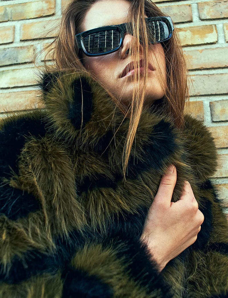 Copenhagen Muse - CMPLUSHY-JACKET - kunstkarusnahk - dark olive w. black - 3