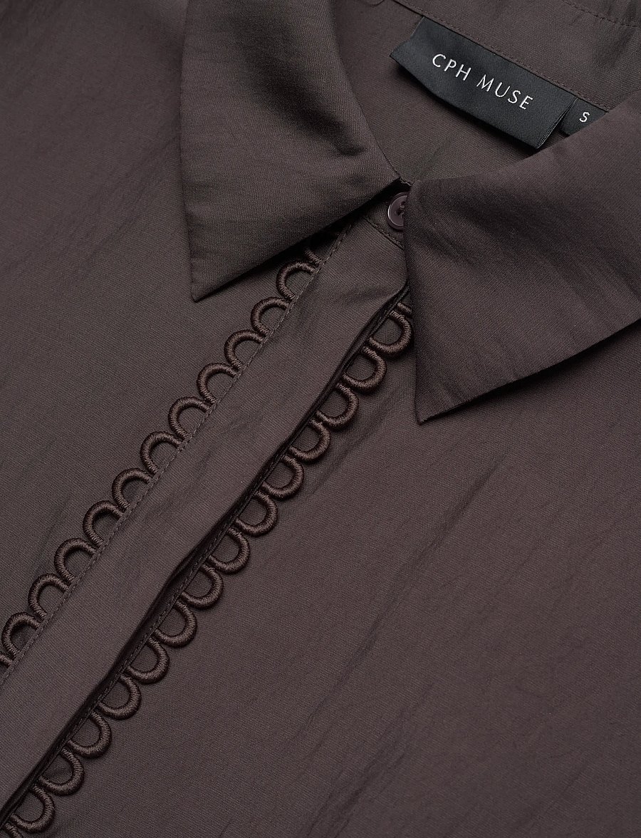 Copenhagen Muse - CMMOLLY-SHIRT - kurzärmelige blusen - mulch - 5