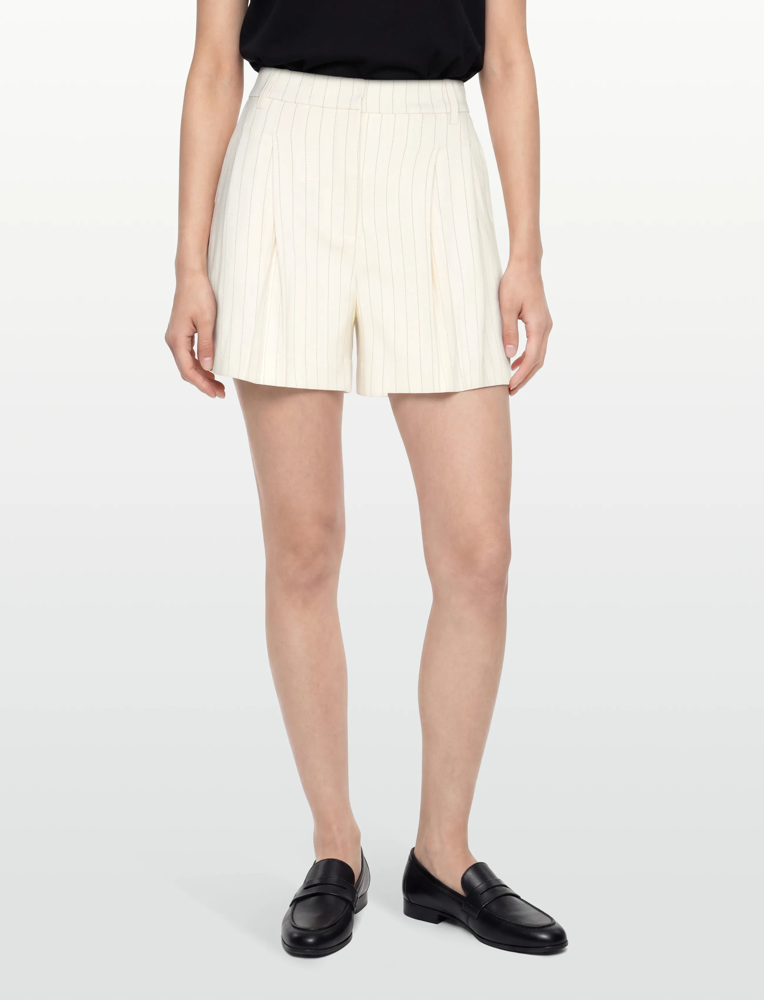 Copenhagen Muse - CMTAILOR-SHORTS - casual shorts - jet stream w. black - 3