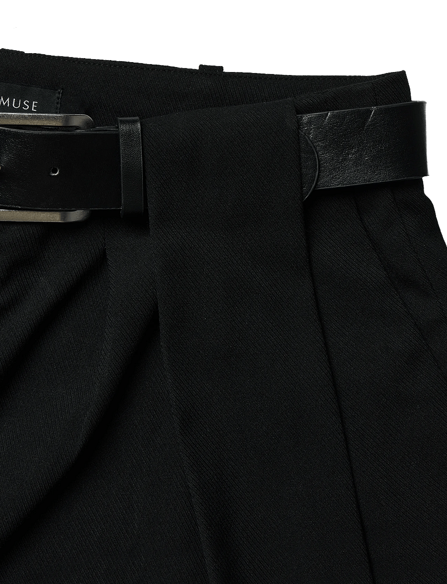 Copenhagen Muse - CMTAILOR-PANTS - bermuda-püksid - black - 2