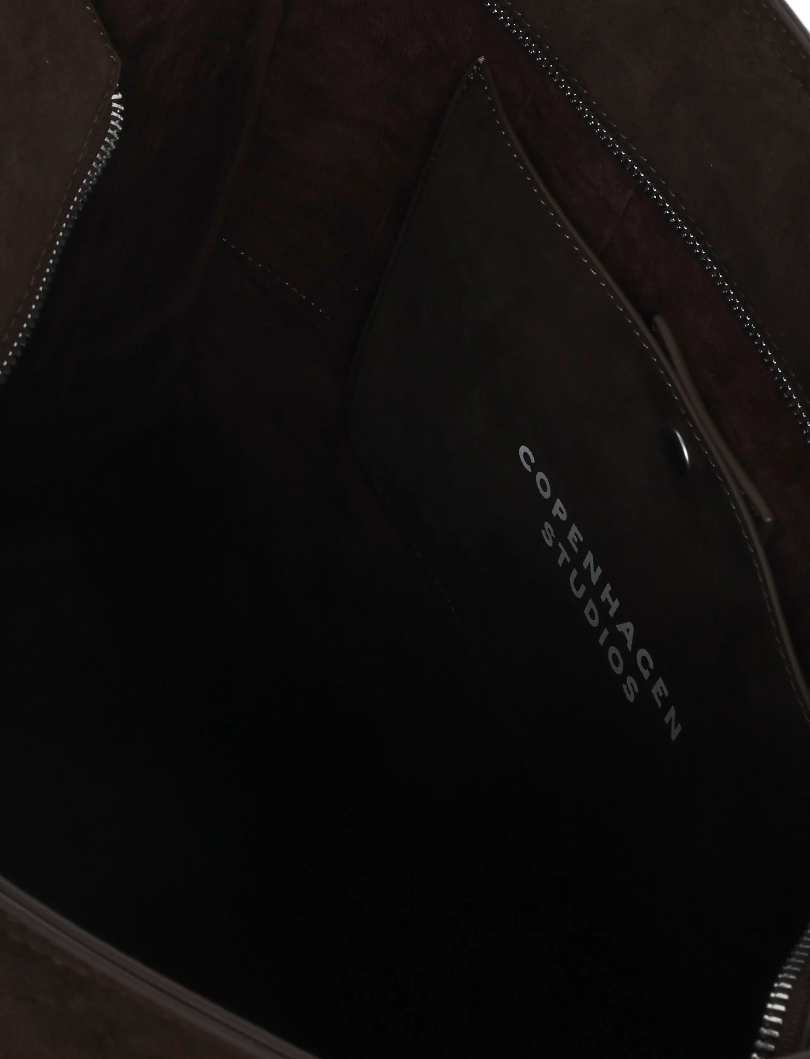 Copenhagen Studios - CPH BAG 5 suede chocolate - totes - chocolate - 3