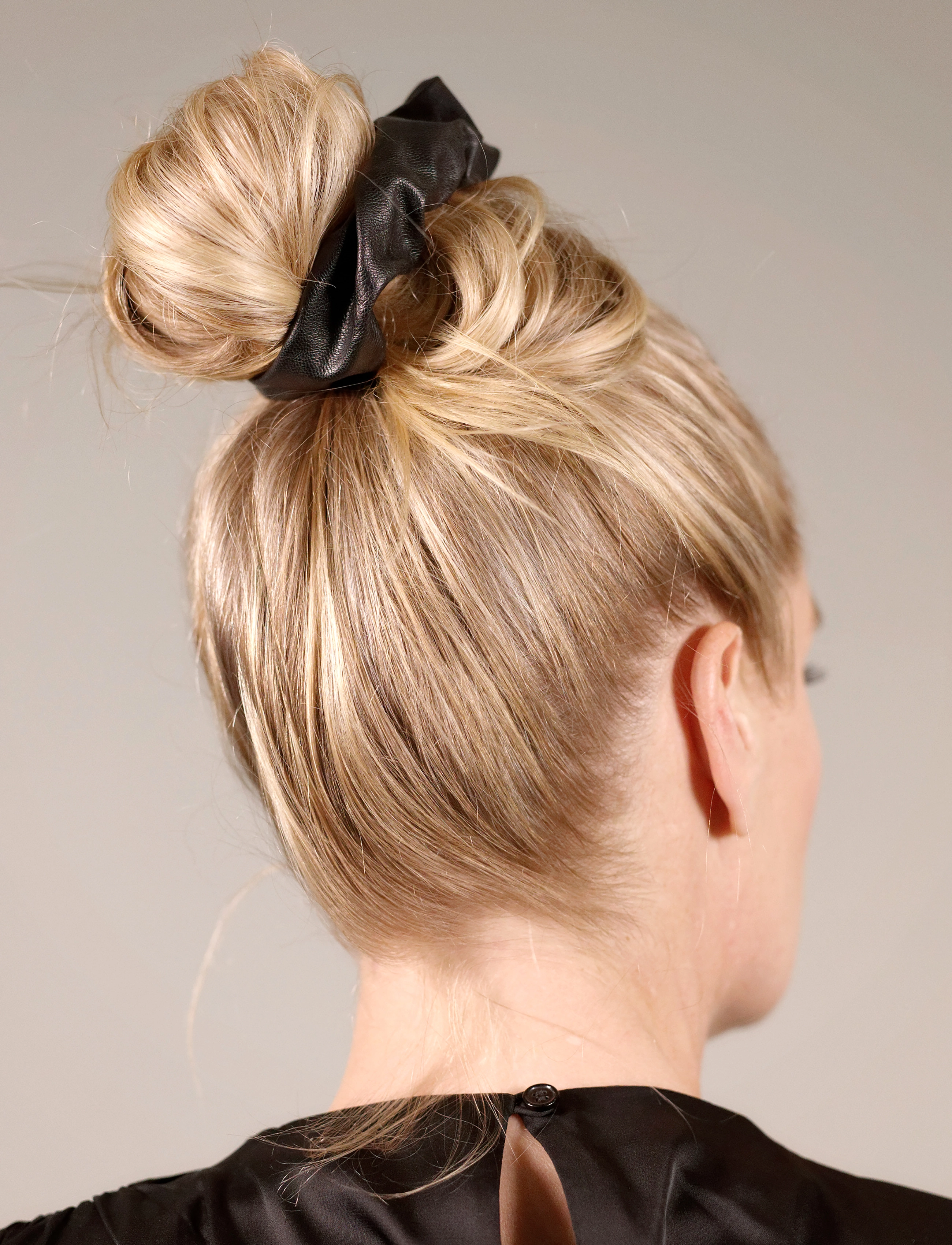 Corinne Vegan Scrunchie, Kvinder, Vegansk Scrunchie, Sort, Str: ONE SIZE