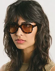 Corlin Eyewear - Pascal - okulary przeciwsłoneczne motyl - tortoise cinnamon - 4