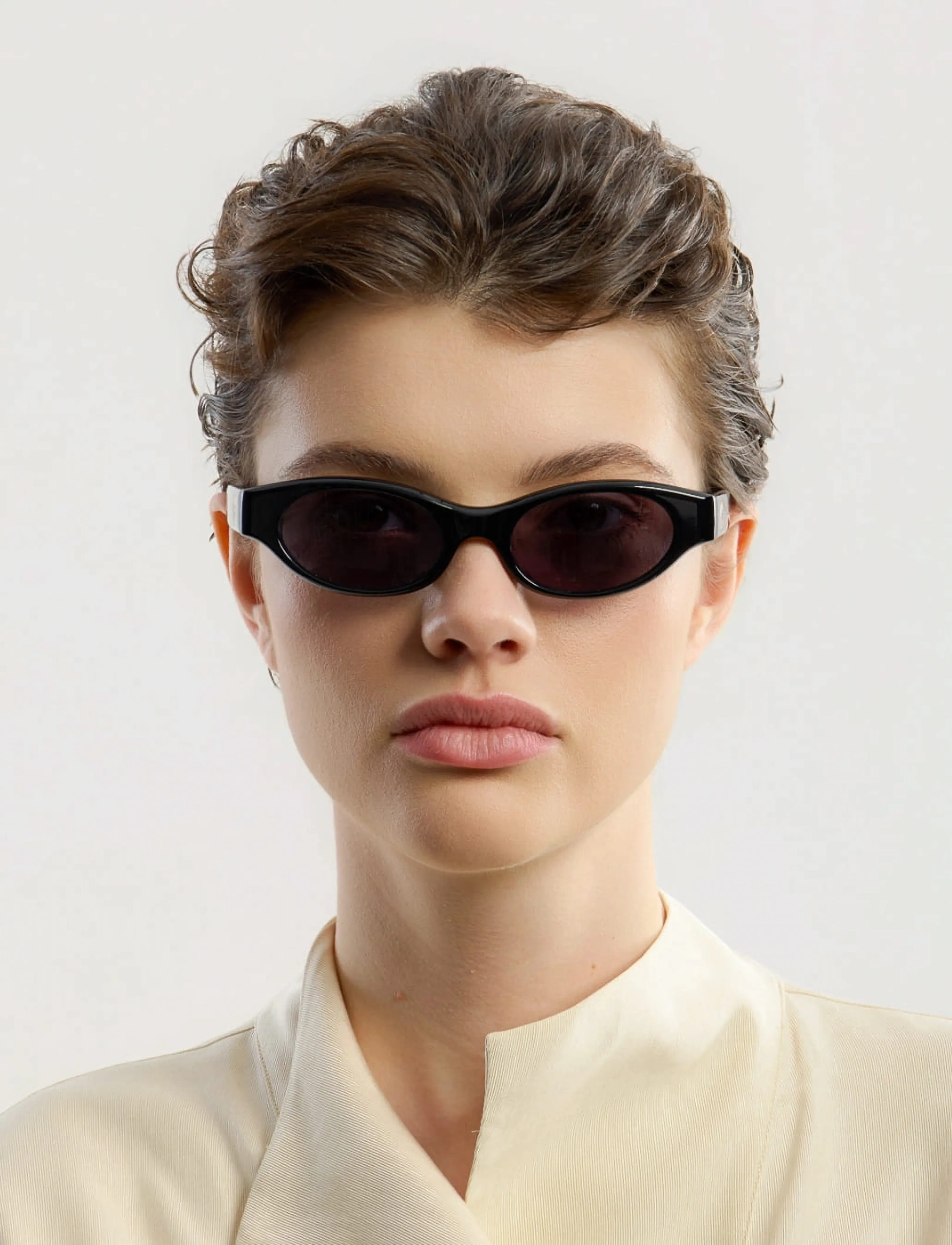 Corlin Eyewear Alba Black Black, ONE/SIZE, Sunglasses, Schwarz - Round Frame Männerswear