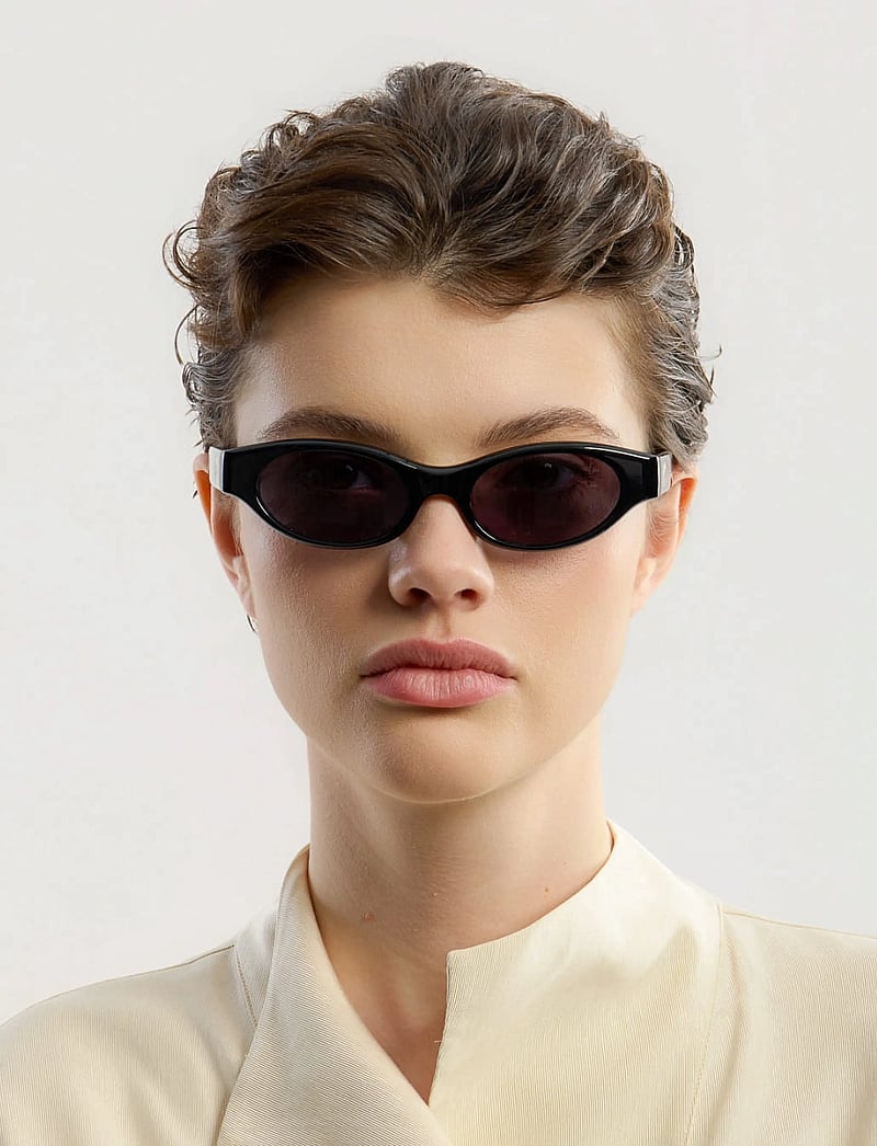 Corlin Eyewear - Alba Black Black - runde form - black - 0