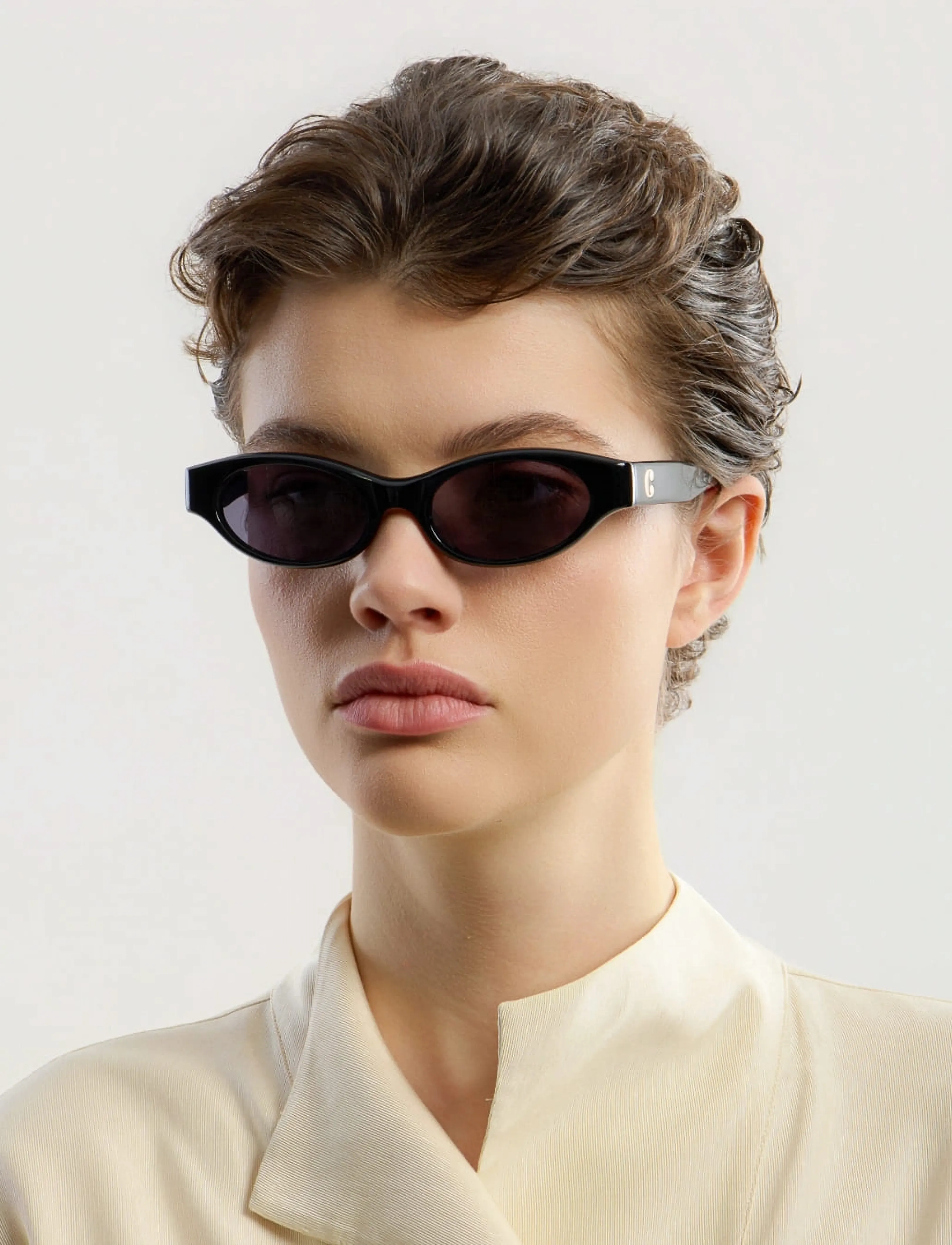 Corlin Eyewear - Alba Black Black - Ümmarguse raamiga - black - 4