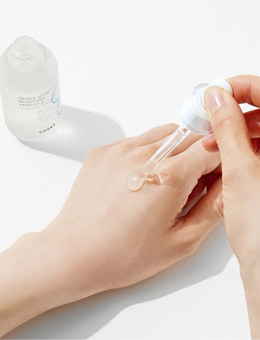 COSRX - Hydrium Triple Hyaluronic Moisture Ampoule - seerumid ja õlid - white - 2