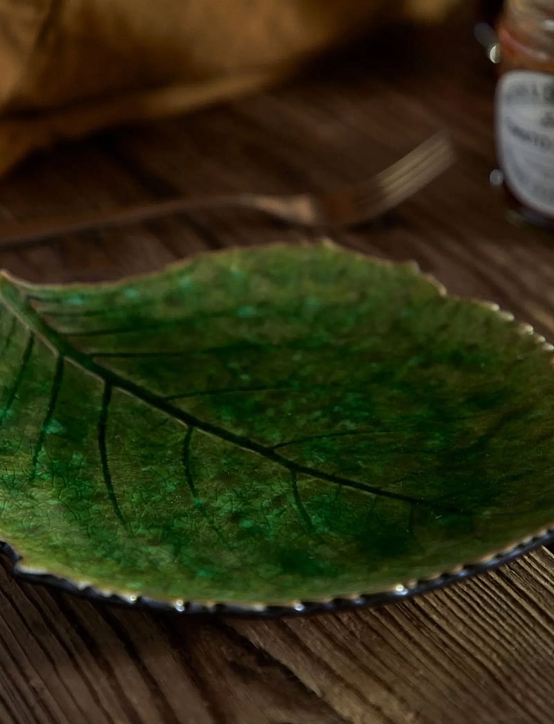 Costa Nova - Leaf plate Hydrangea L - serving platters - light green - 0