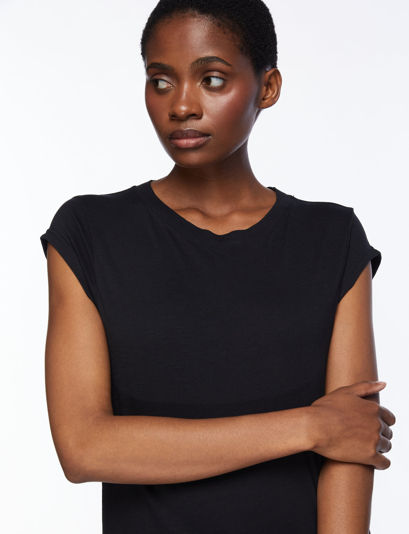 Coster Copenhagen - CC Heart basic round-neck t-shirt - t-shirts - black - 5