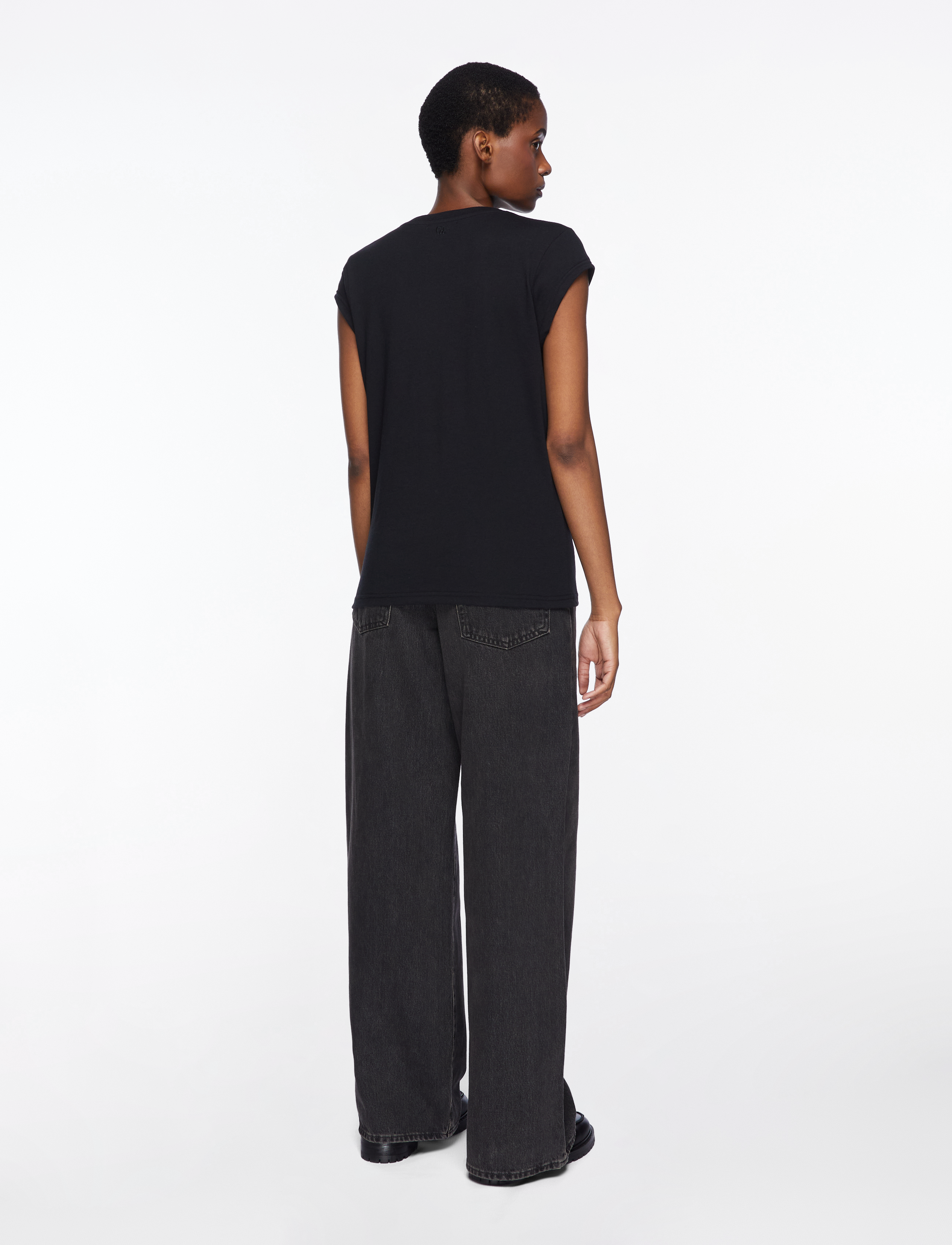 Coster Copenhagen - CC Heart basic v-neck t-shirt - t-shirts - black - 4