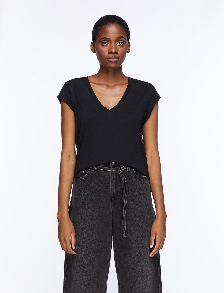 Coster Copenhagen - CC Heart basic v-neck t-shirt - t-shirts - black - 0